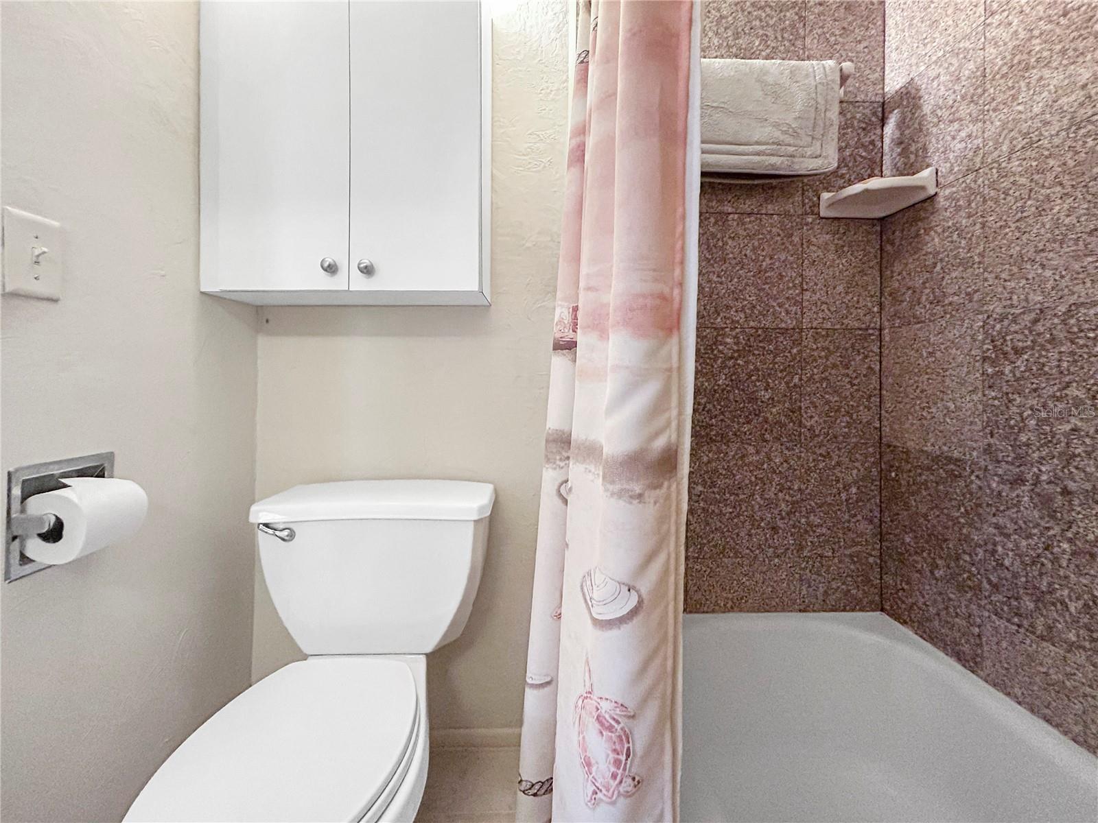 Image 20 of 40 For 14130 Rosemary Lane 6101