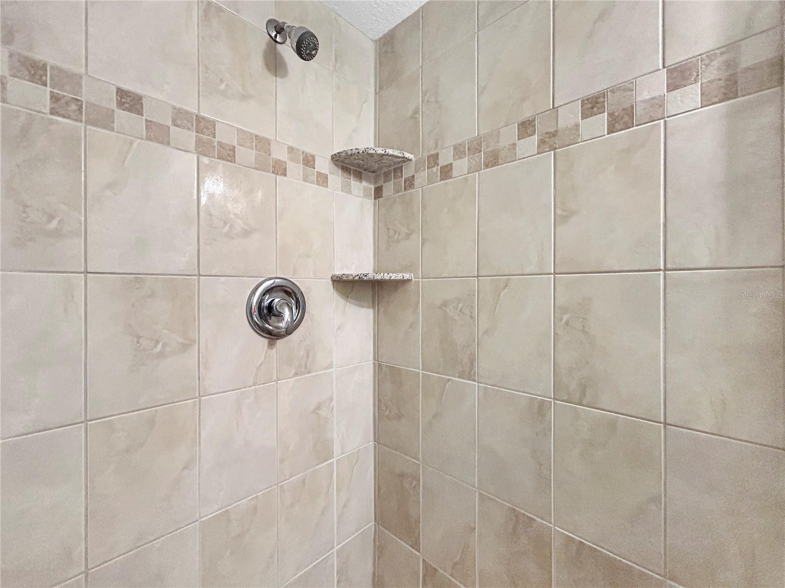 Image 28 of 40 For 14130 Rosemary Lane 6101