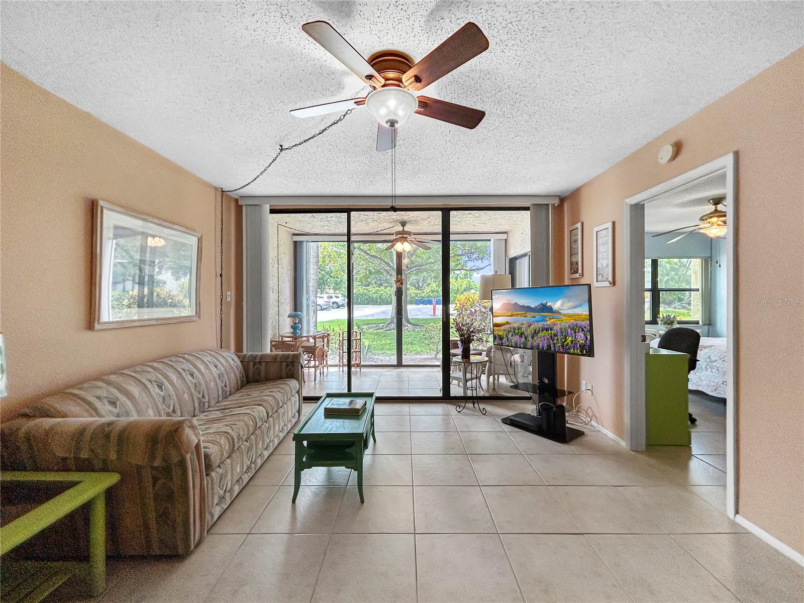 Image 8 of 40 For 14130 Rosemary Lane 6101