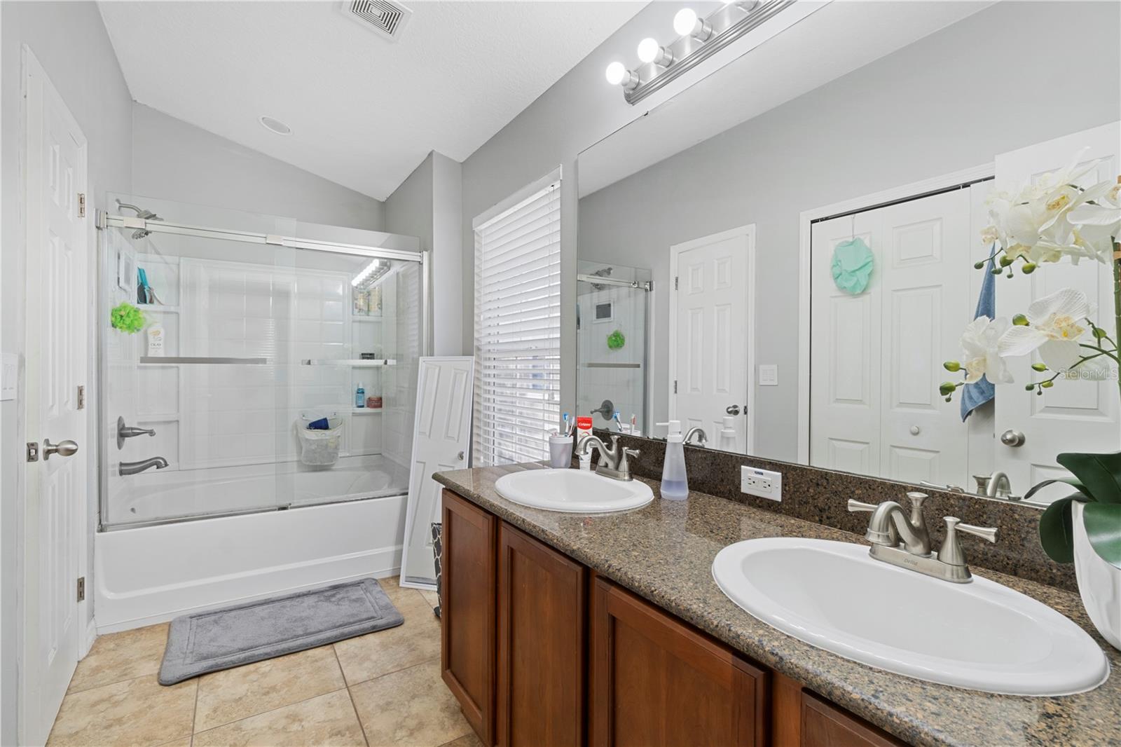 Image 15 of 27 For 6734 Breezy Palm Drive