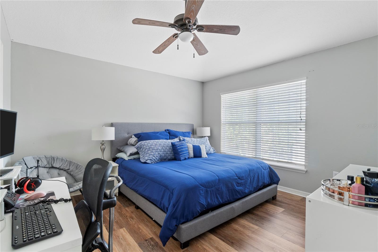 Image 21 of 27 For 6734 Breezy Palm Drive
