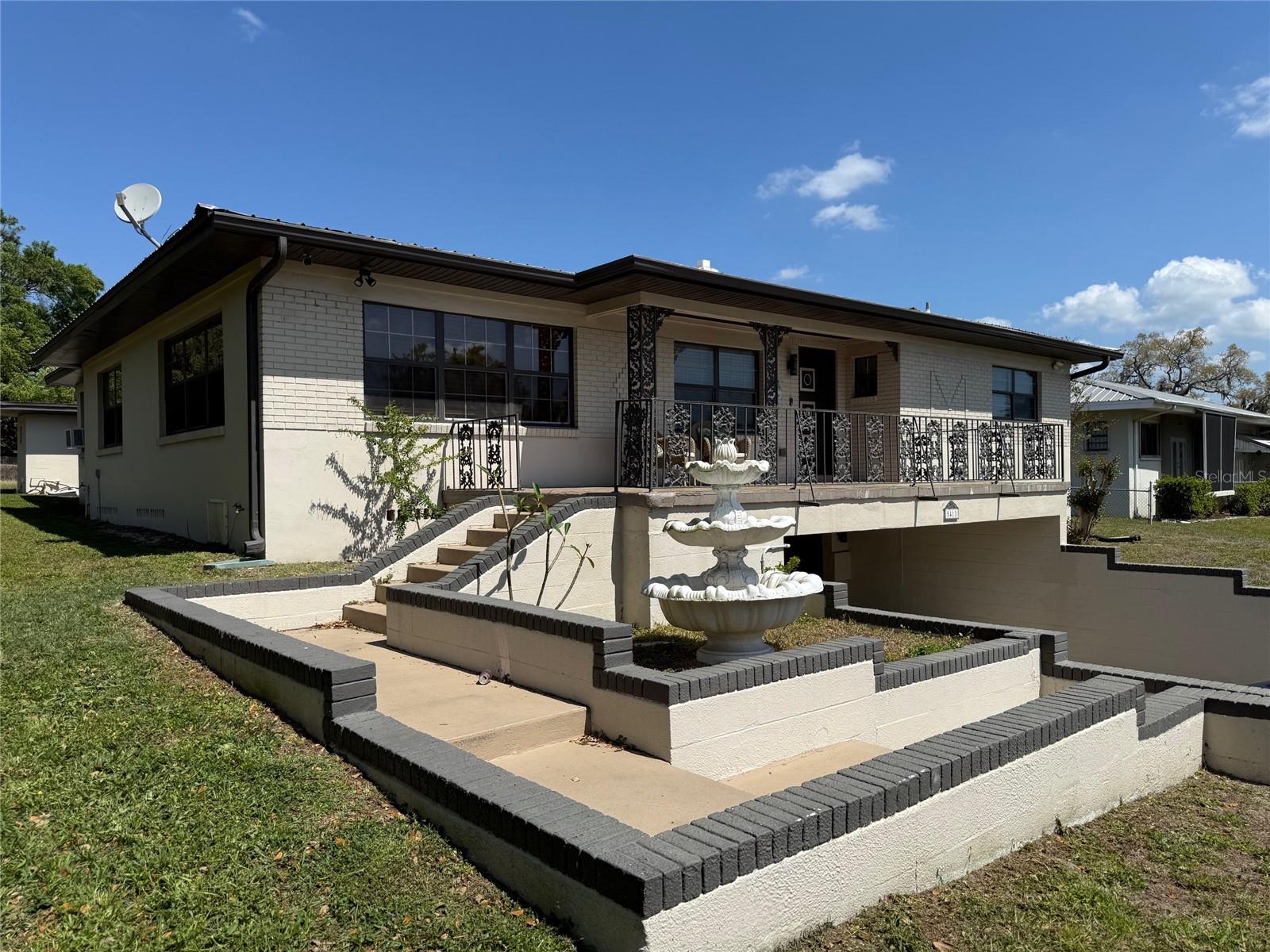 Details for 5418 Riverhills Drive, TEMPLE TERRACE, FL 33617