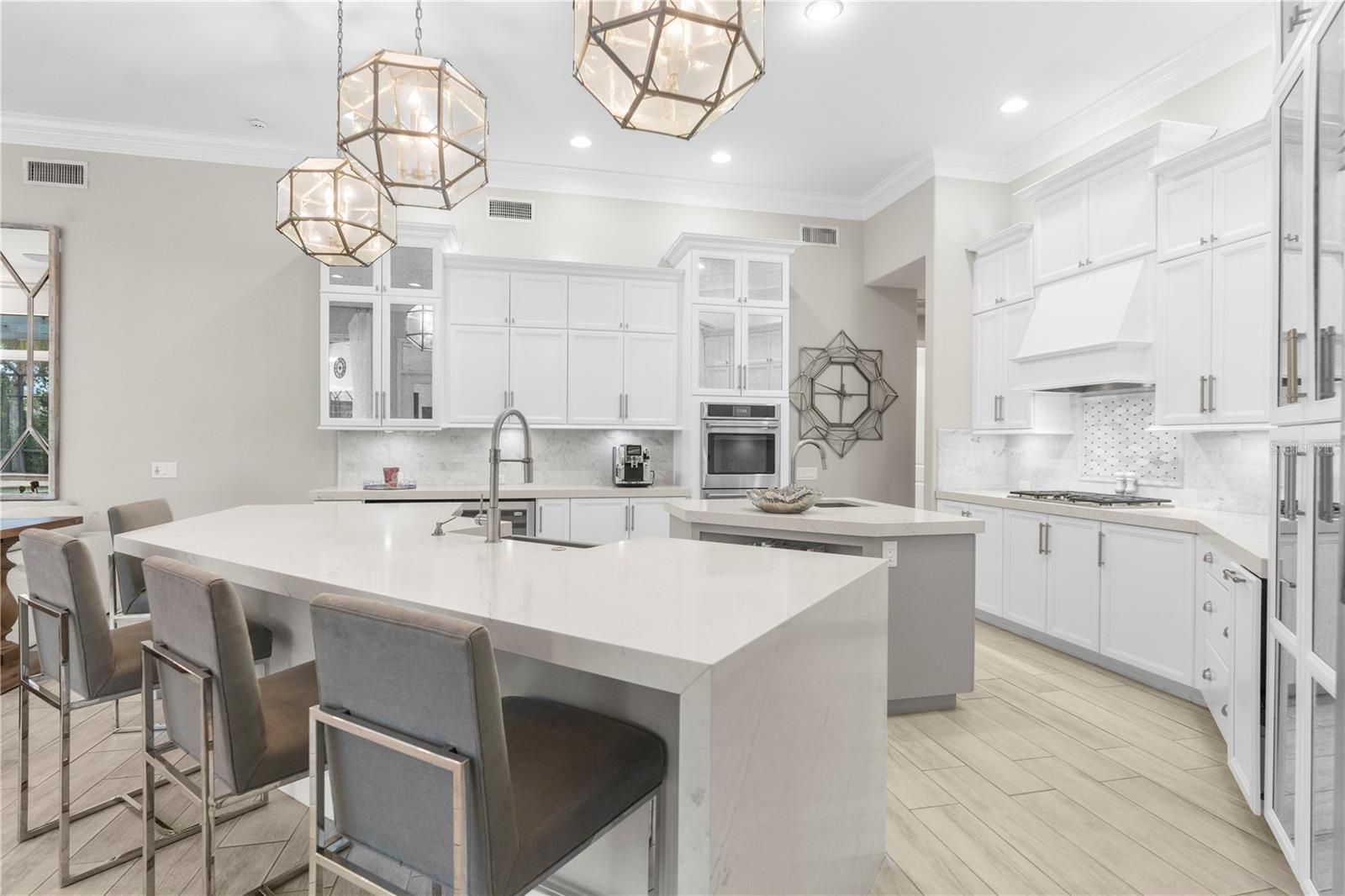 Image 18 of 52 For 14705 Castelletto Drive