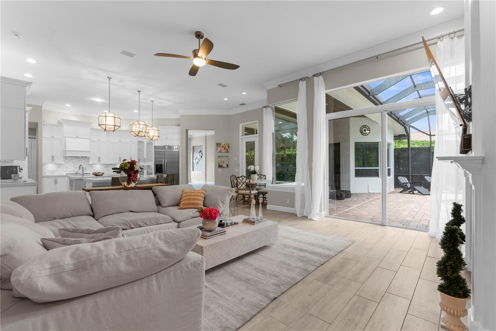 Image 33 of 52 For 14705 Castelletto Drive