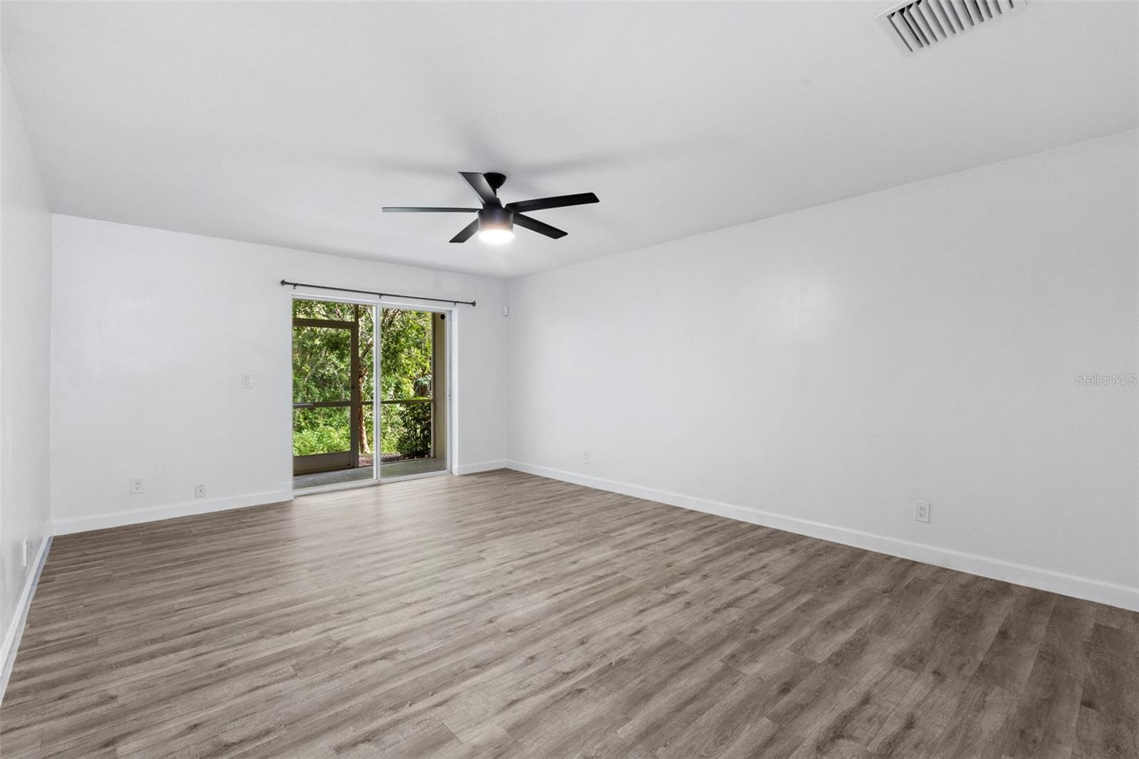 Image 15 of 28 For 9434 Charlesberg Drive
