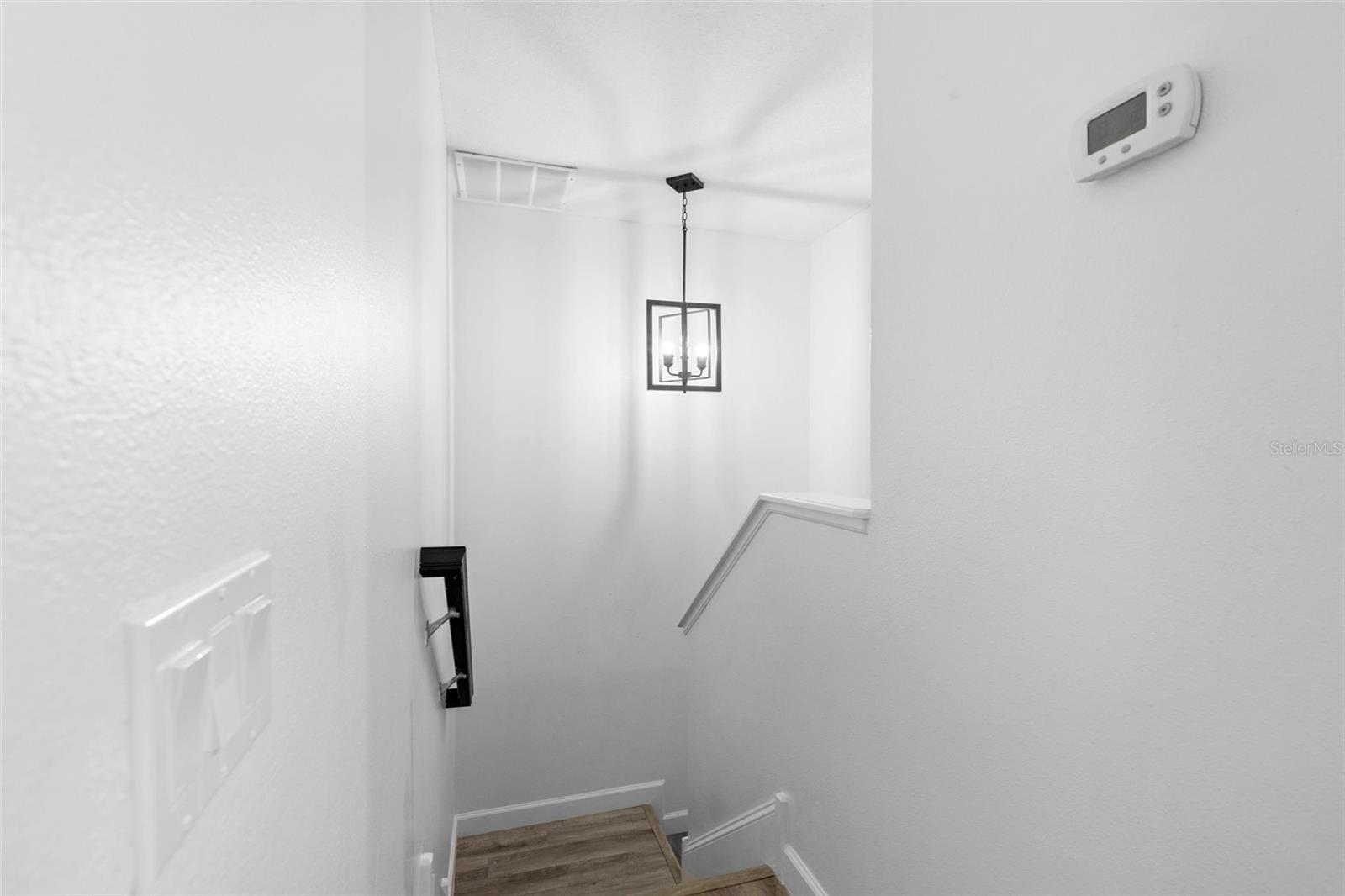 Image 17 of 28 For 9434 Charlesberg Drive