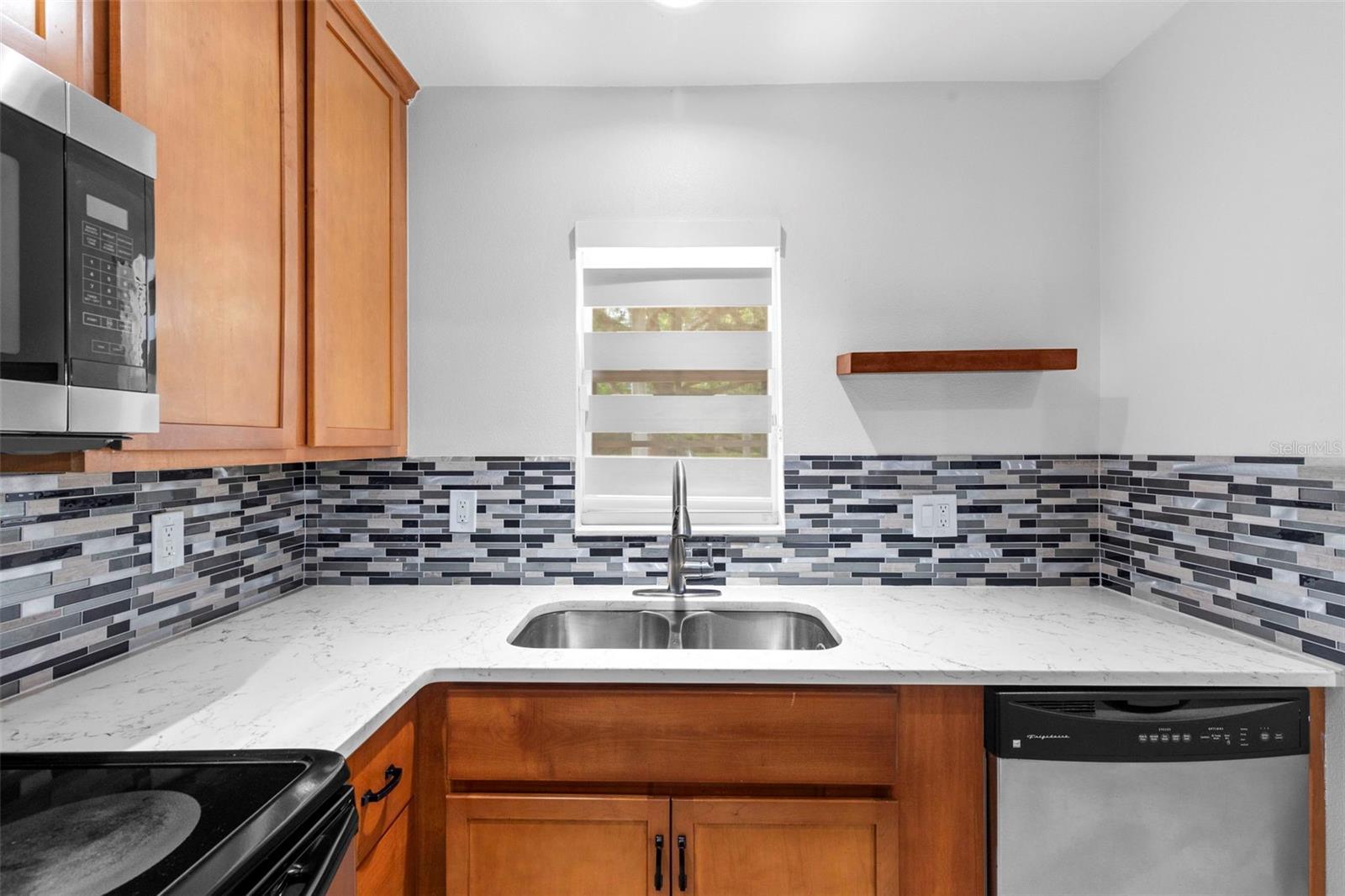 Image 6 of 28 For 9434 Charlesberg Drive