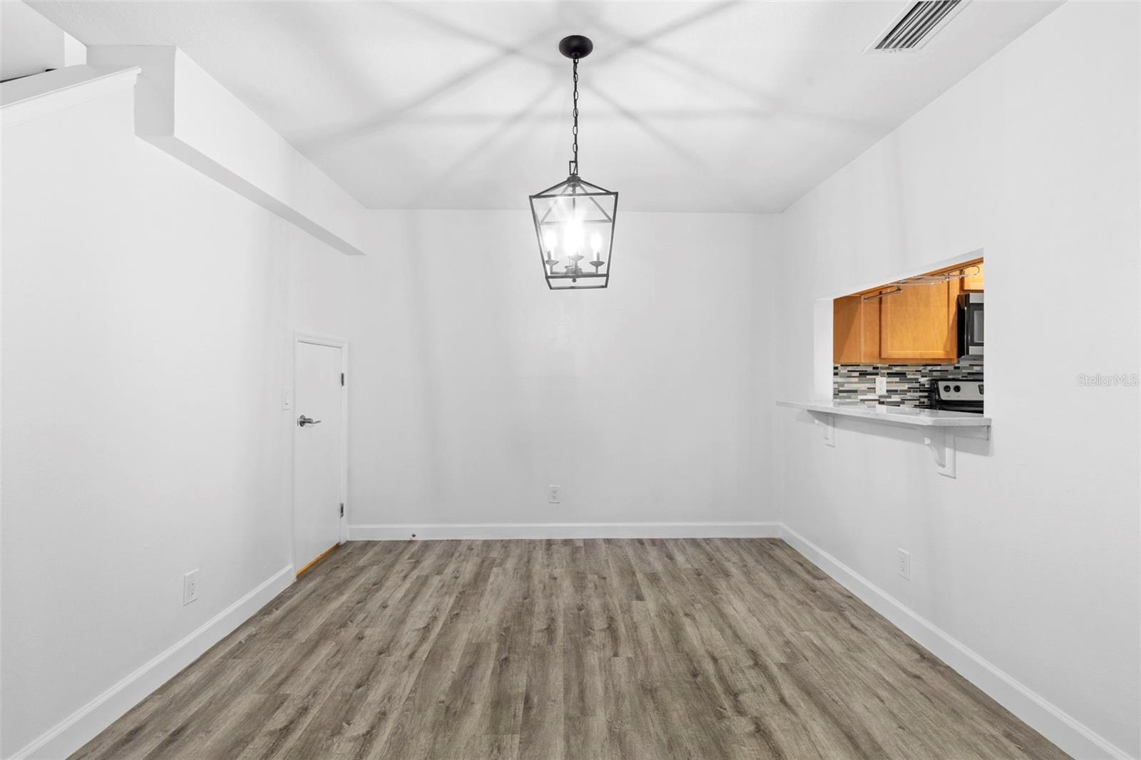 Image 9 of 28 For 9434 Charlesberg Drive
