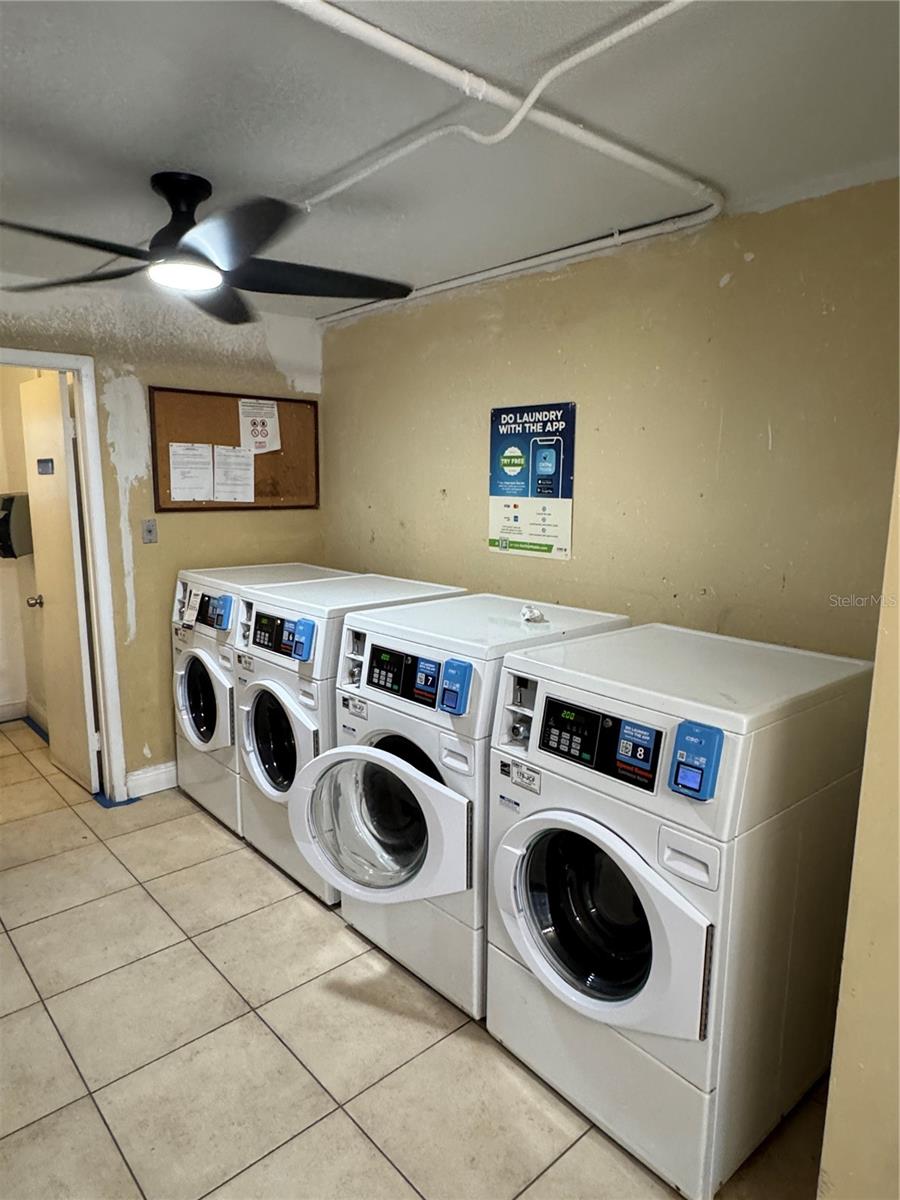 Image 13 of 13 For 5221 Bayshore Boulevard 37