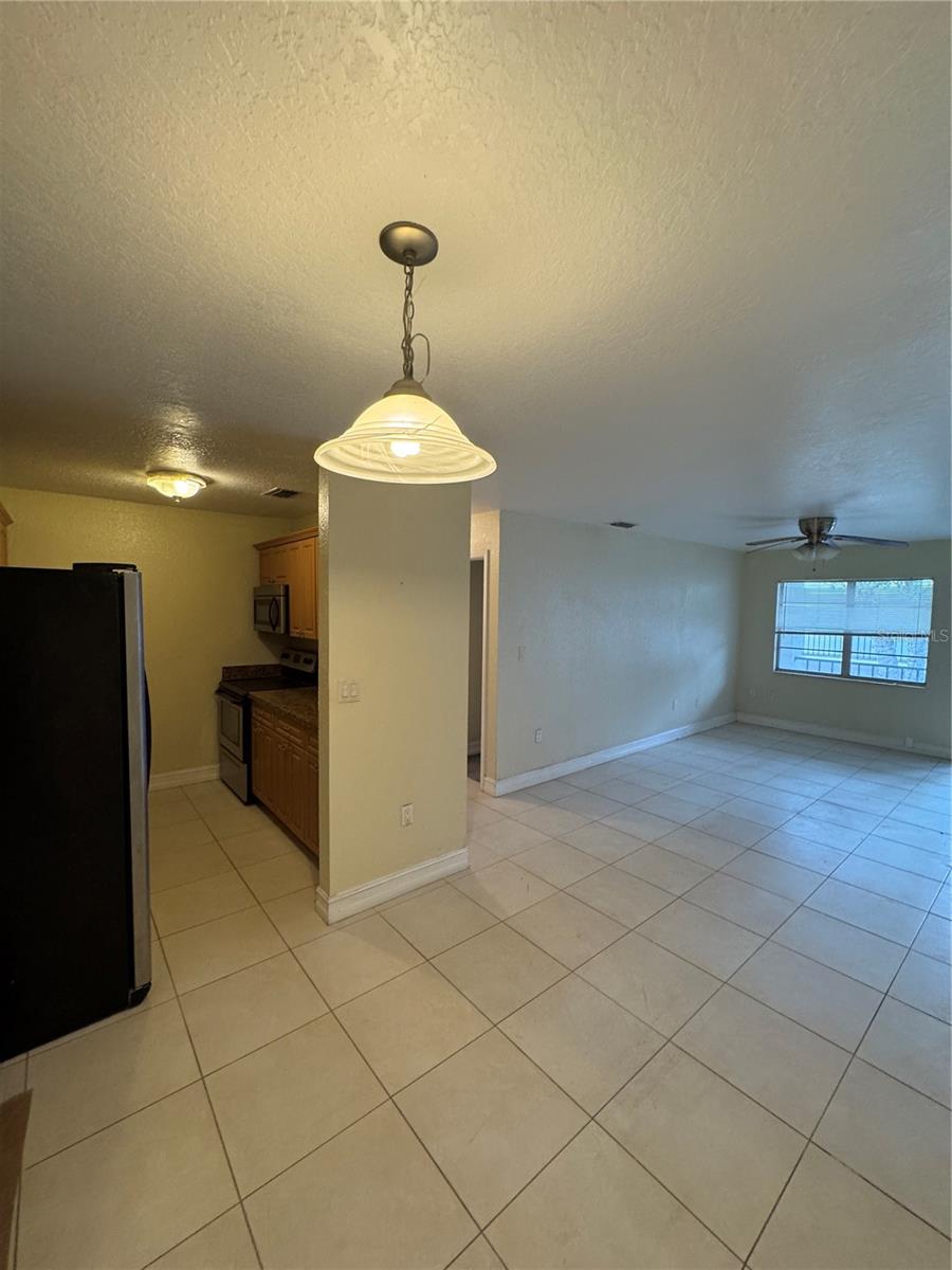 Image 4 of 13 For 5221 Bayshore Boulevard 37