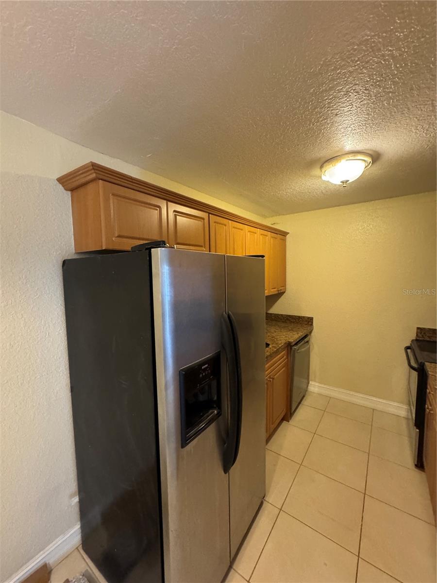 Image 7 of 13 For 5221 Bayshore Boulevard 37