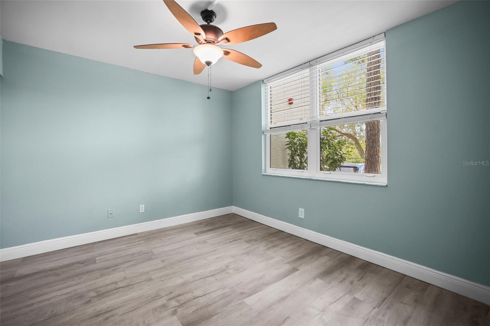 Image 34 of 49 For 1901 Oyster Catcher Lane 814