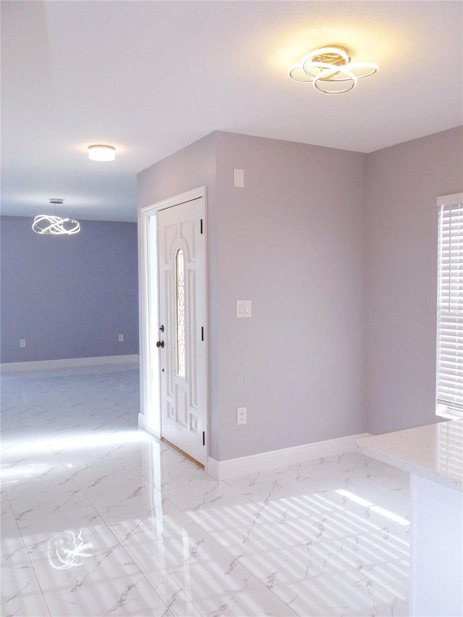 Listing photo id 24 for 1302 Highview Road