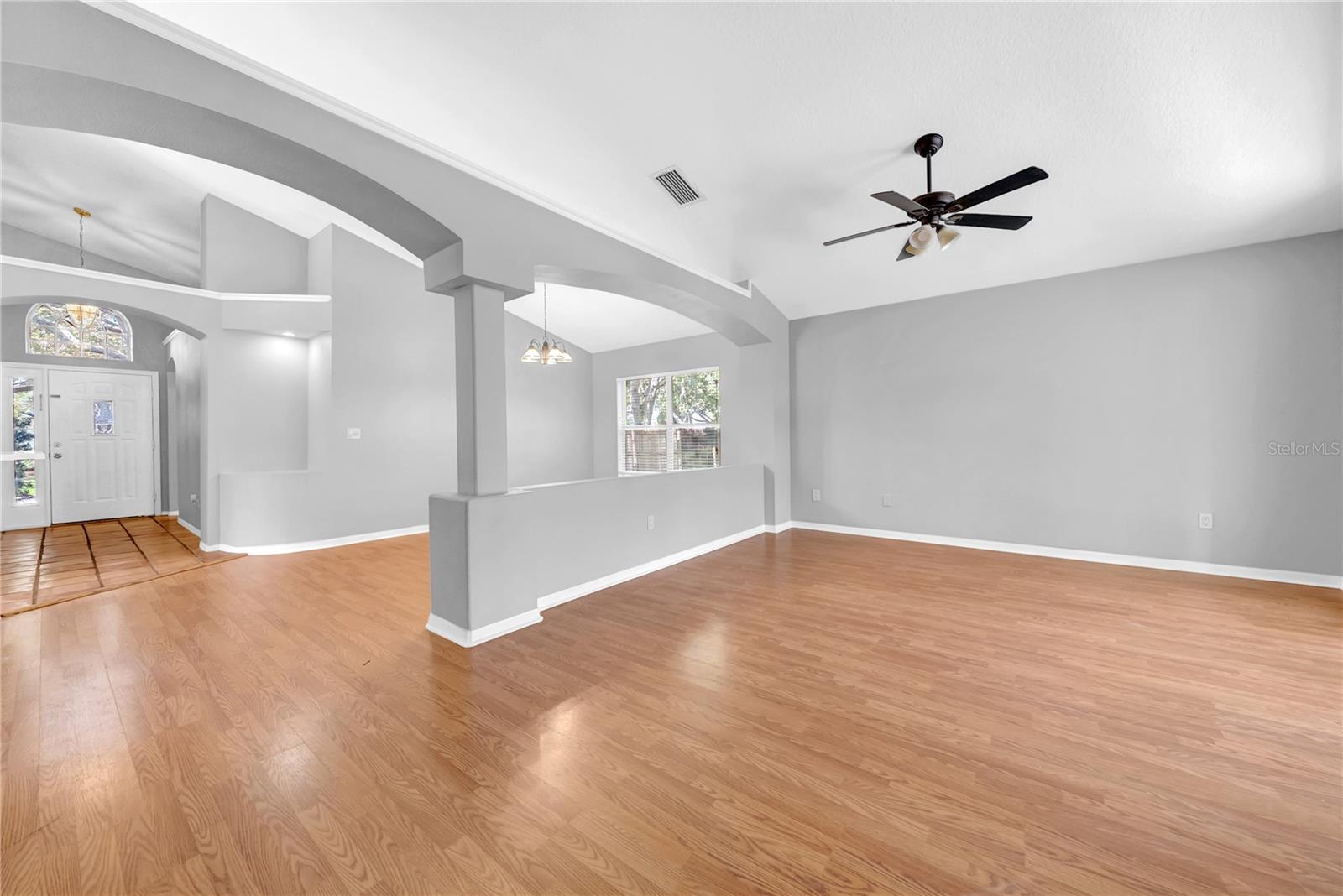 Image 14 of 43 For 8502 Pecan Brook Court
