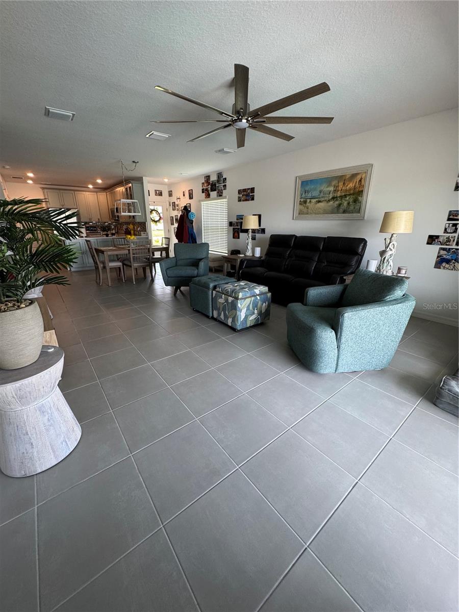 Image 13 of 32 For 11240 Fieldstone Drive