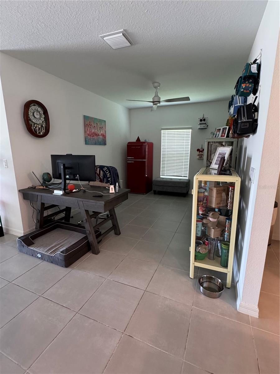 Image 14 of 32 For 11240 Fieldstone Drive
