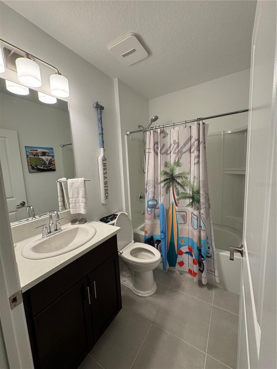 Image 21 of 32 For 11240 Fieldstone Drive