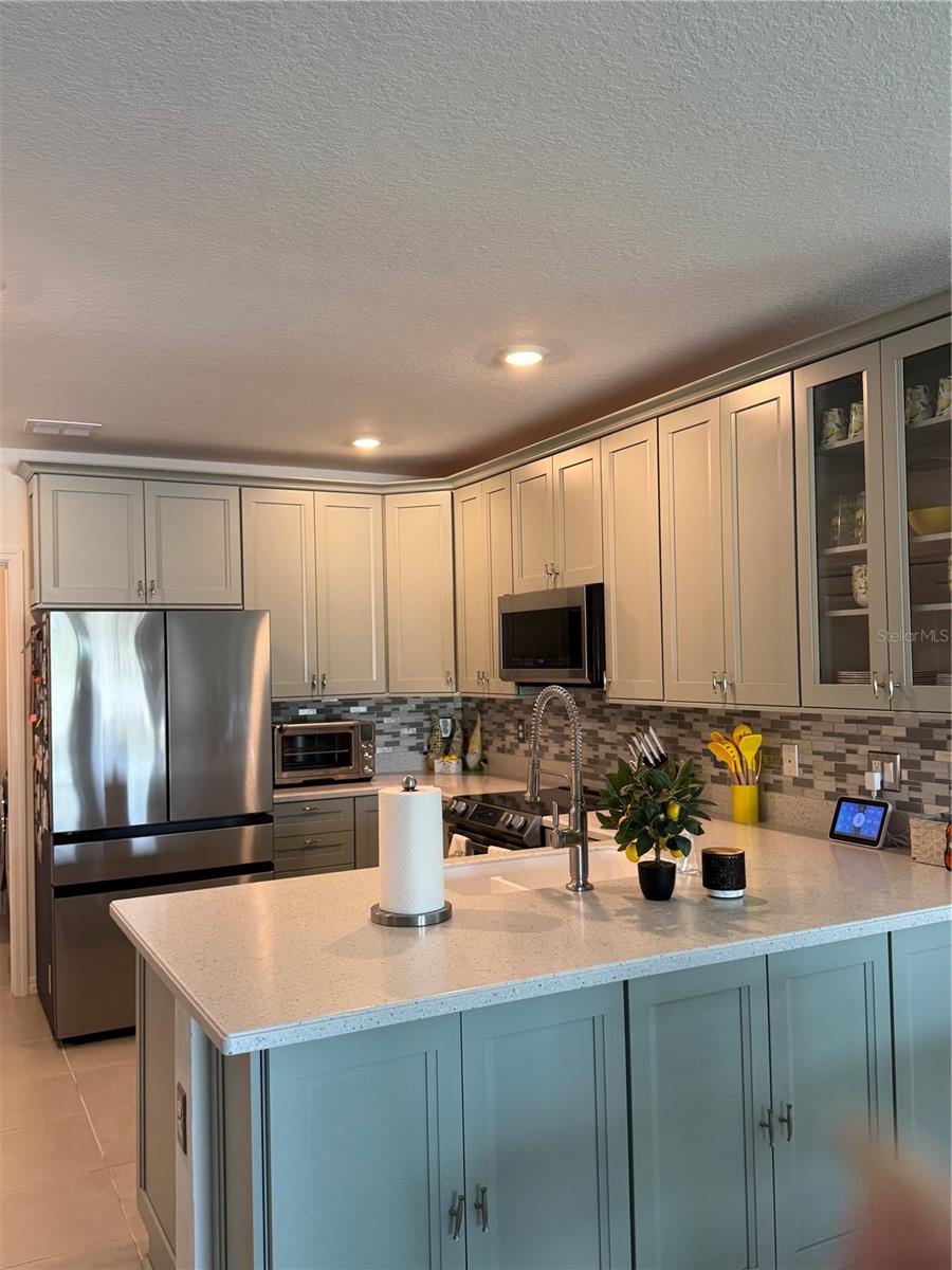Image 6 of 32 For 11240 Fieldstone Drive