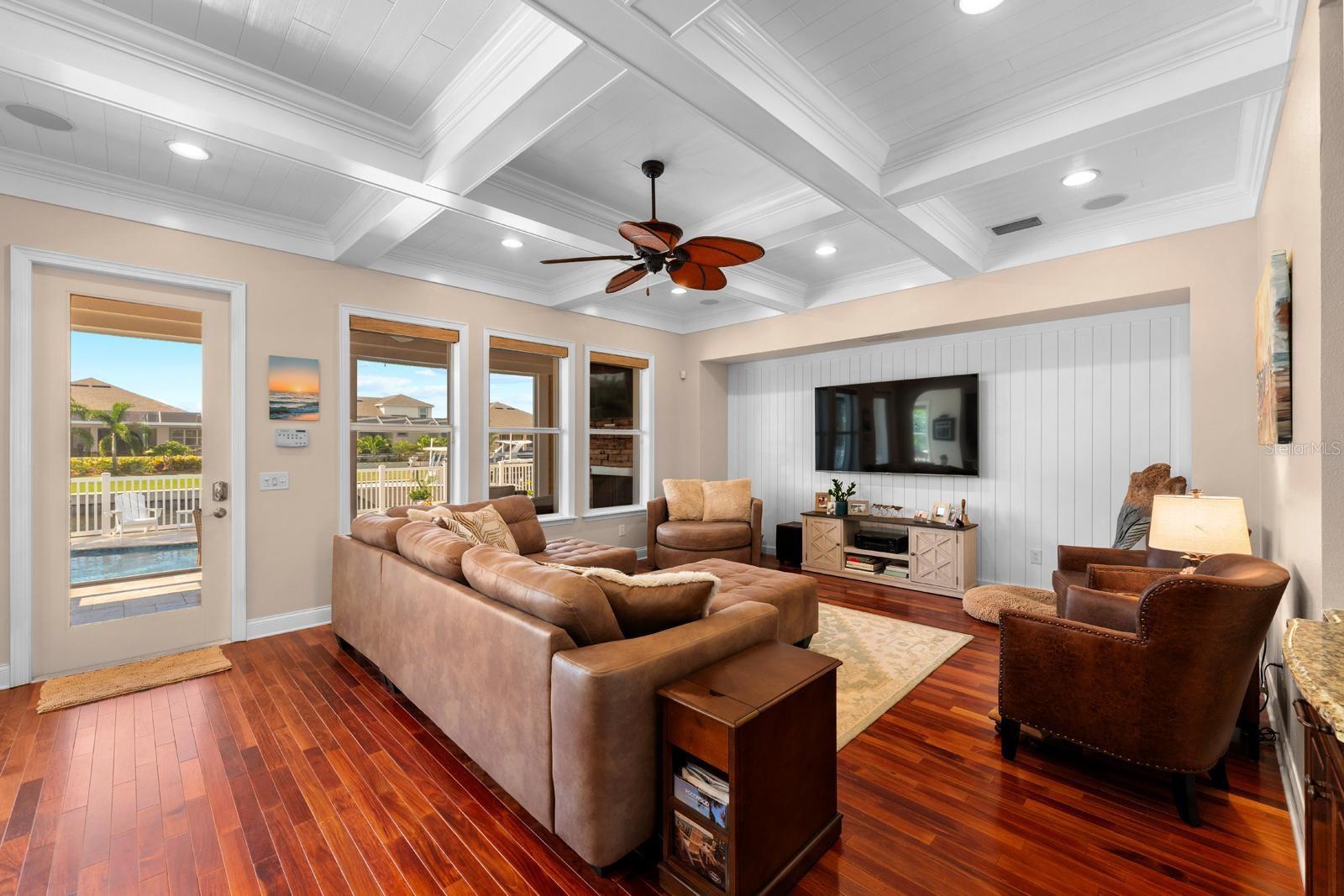 Image 14 of 45 For 703 Islebay Drive