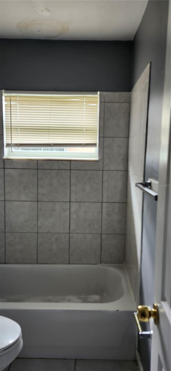 Image 10 of 16 For 5205 82nd Street