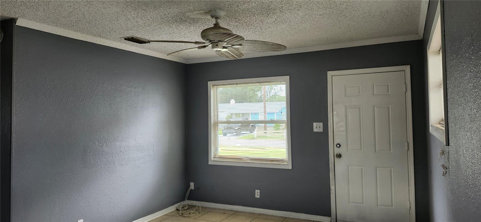 Image 3 of 16 For 5205 82nd Street