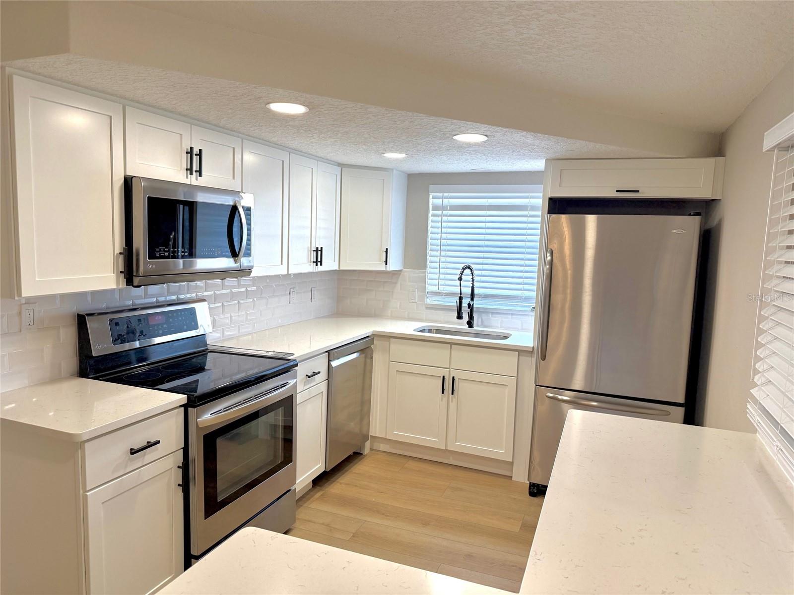 Image 7 of 22 For 7111 Rockwood Drive