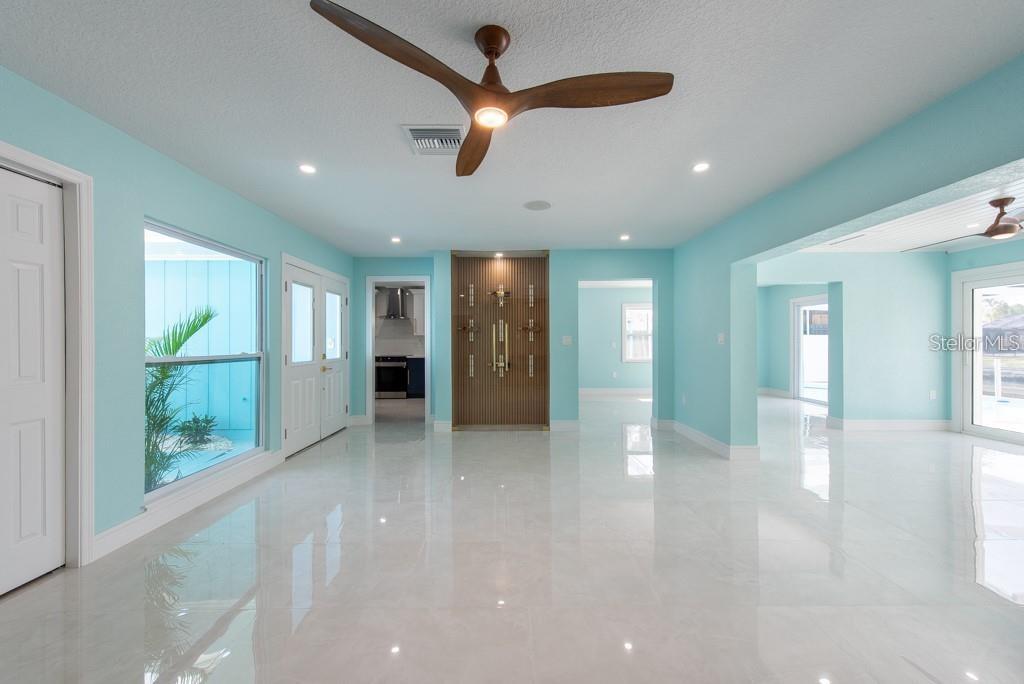 Image 9 of 91 For 4643 Bay Crest Drive