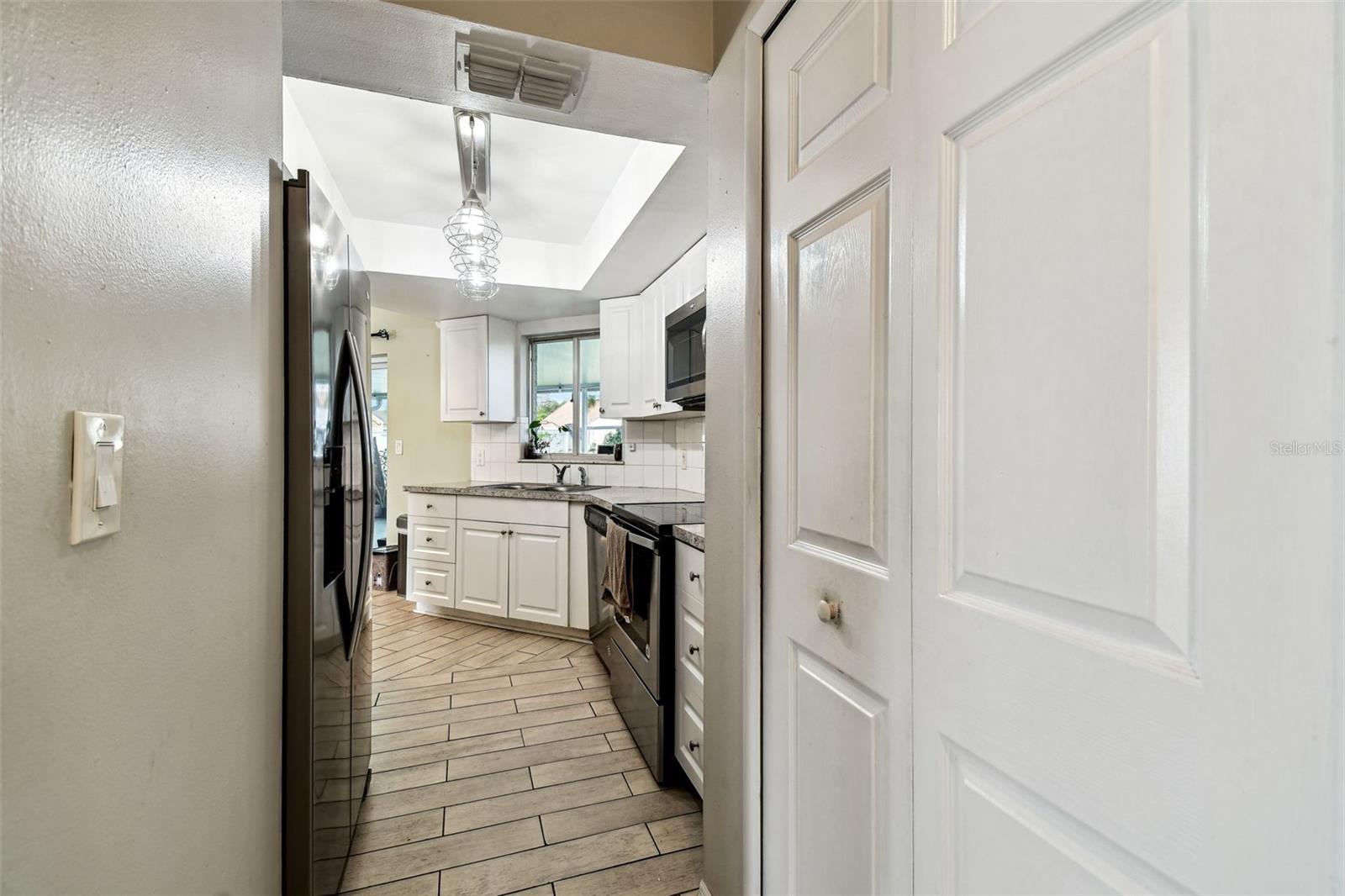 Image 15 of 42 For 4413 Tioga Ave