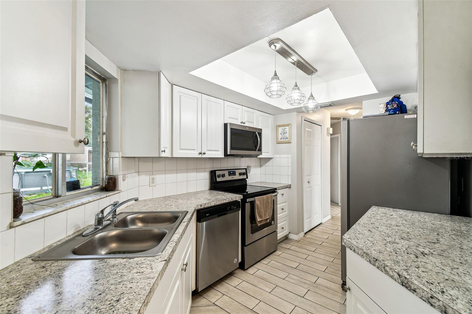 Image 19 of 42 For 4413 Tioga Ave