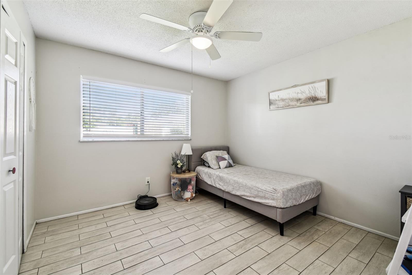 Image 7 of 42 For 4413 Tioga Ave