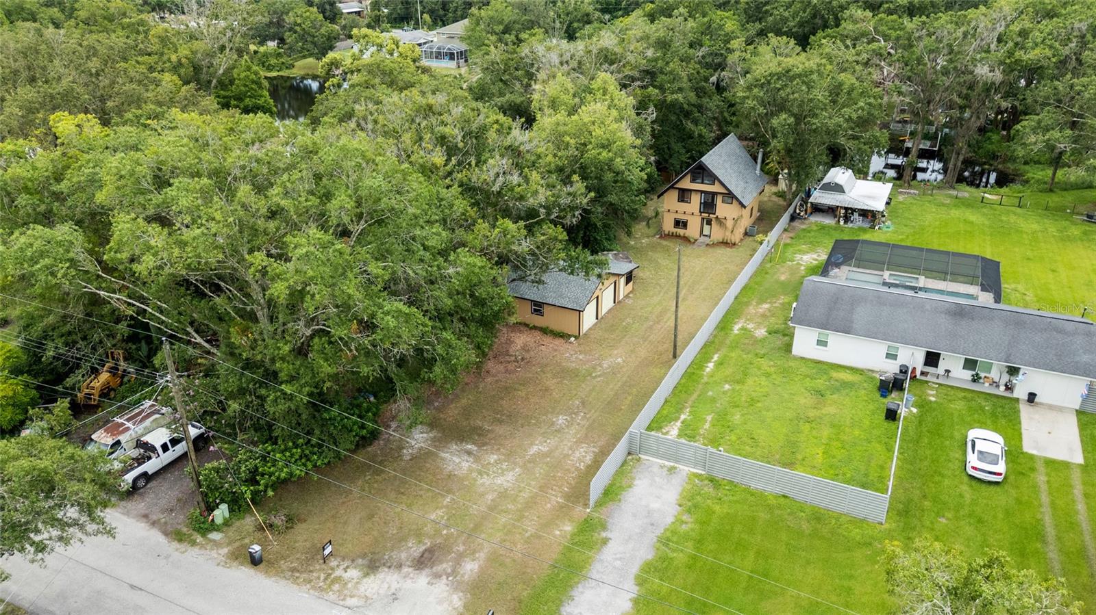 Image 41 of 47 For 14406 Middlefield Lane