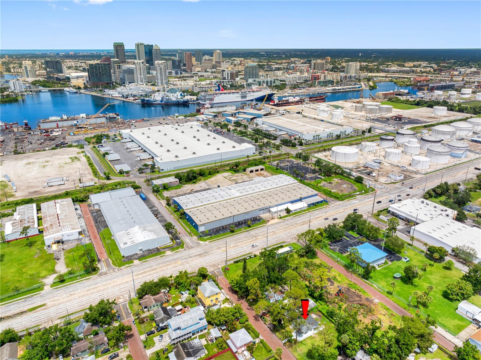 Listing photo id 1 for 2012 Flagler Street