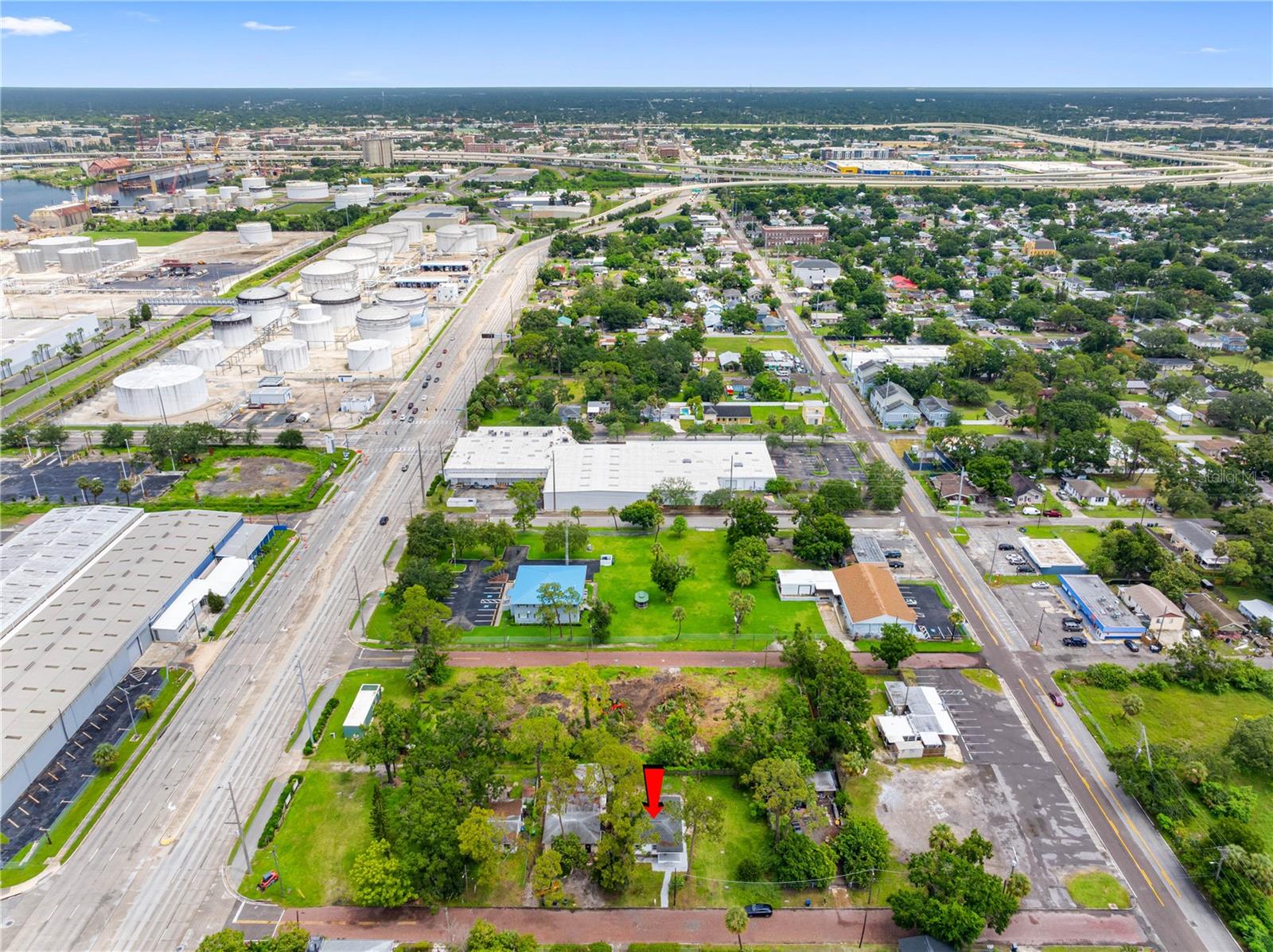 Listing photo id 44 for 2012 Flagler Street