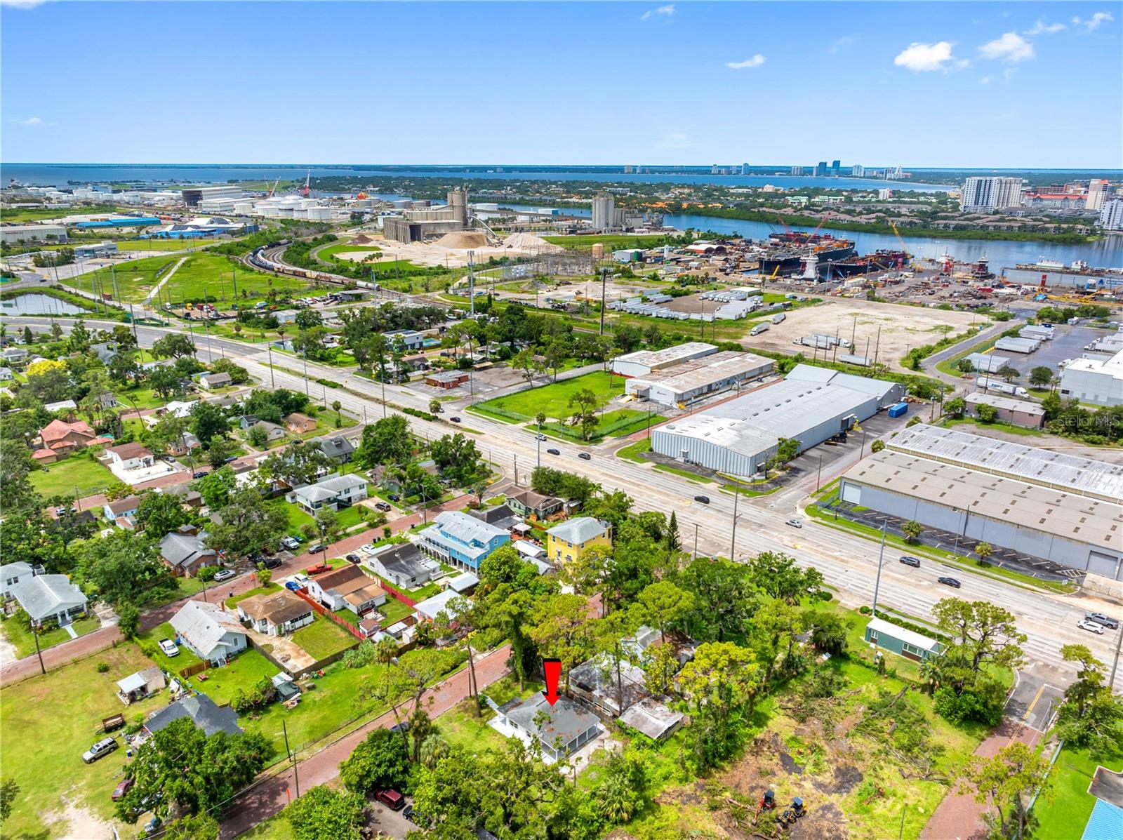 Listing photo id 48 for 2012 Flagler Street