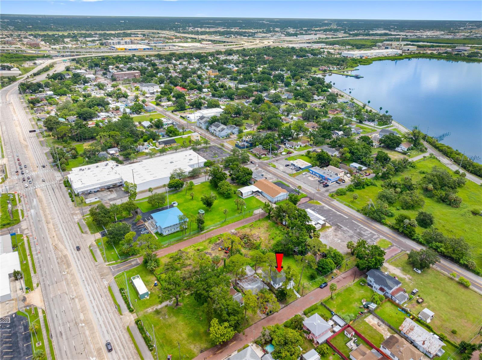 Listing photo id 53 for 2012 Flagler Street