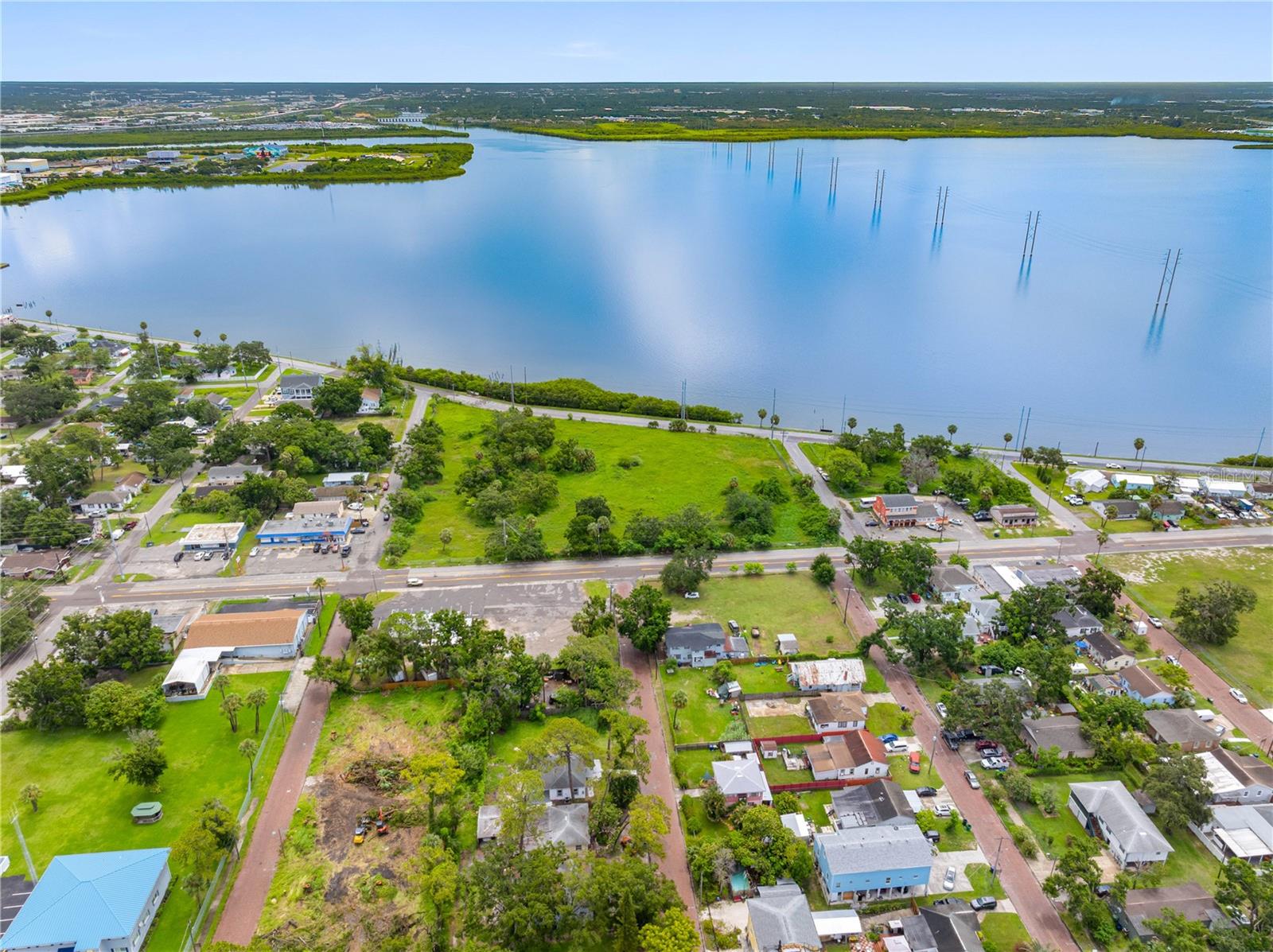 Listing photo id 55 for 2012 Flagler Street