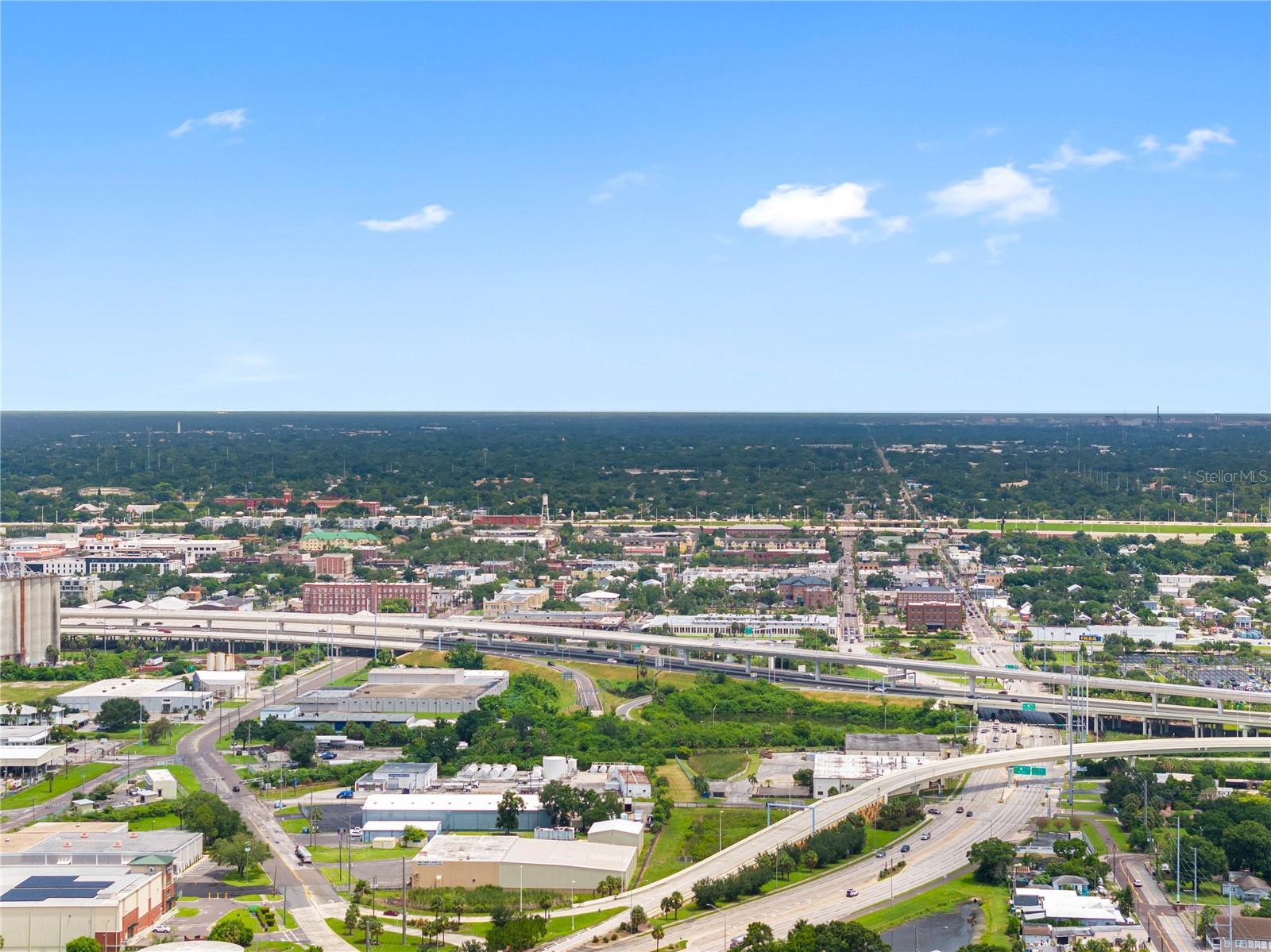 Listing photo id 58 for 2012 Flagler Street