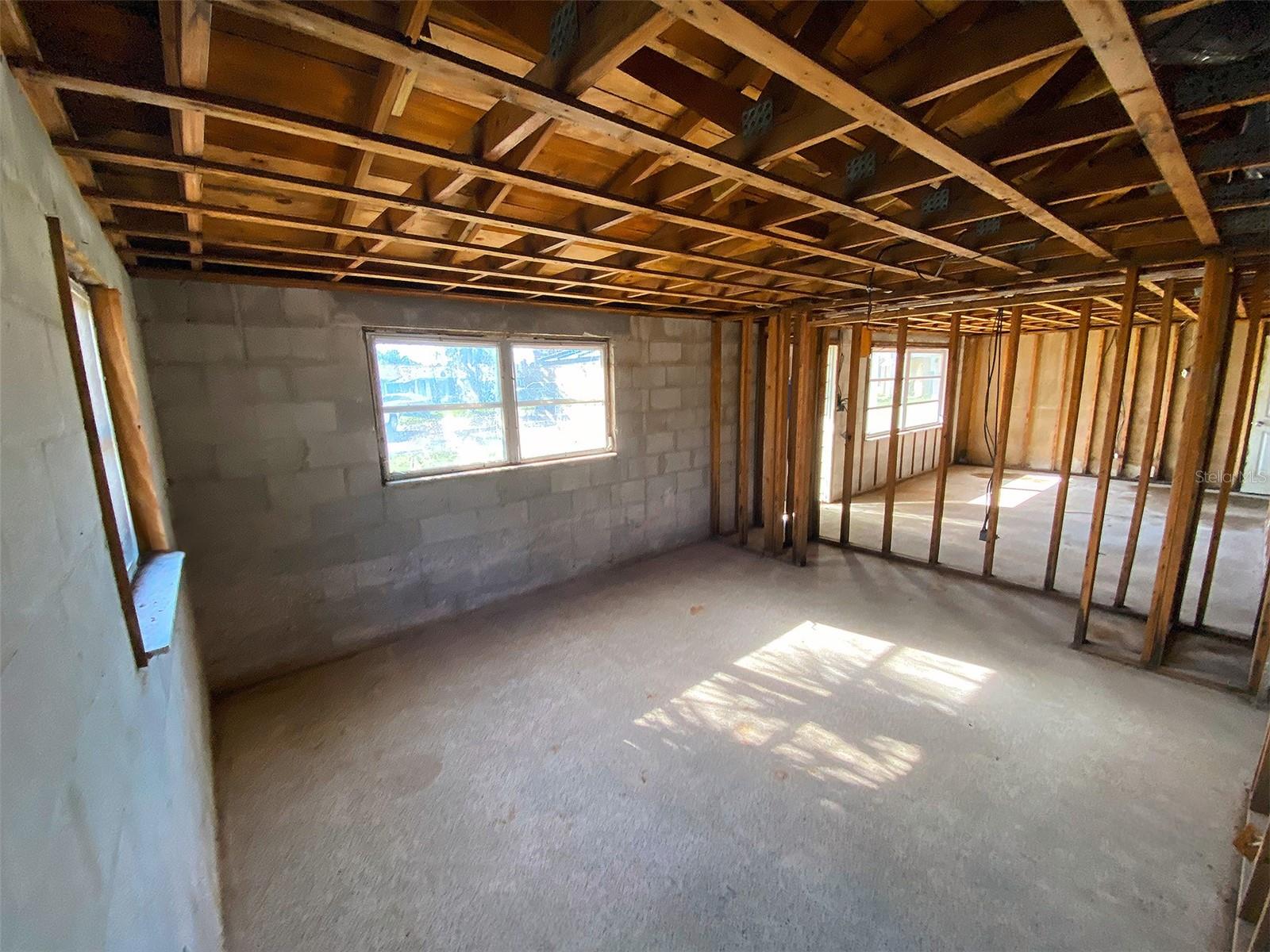 Image 13 of 15 For 13534 Evelane Drive