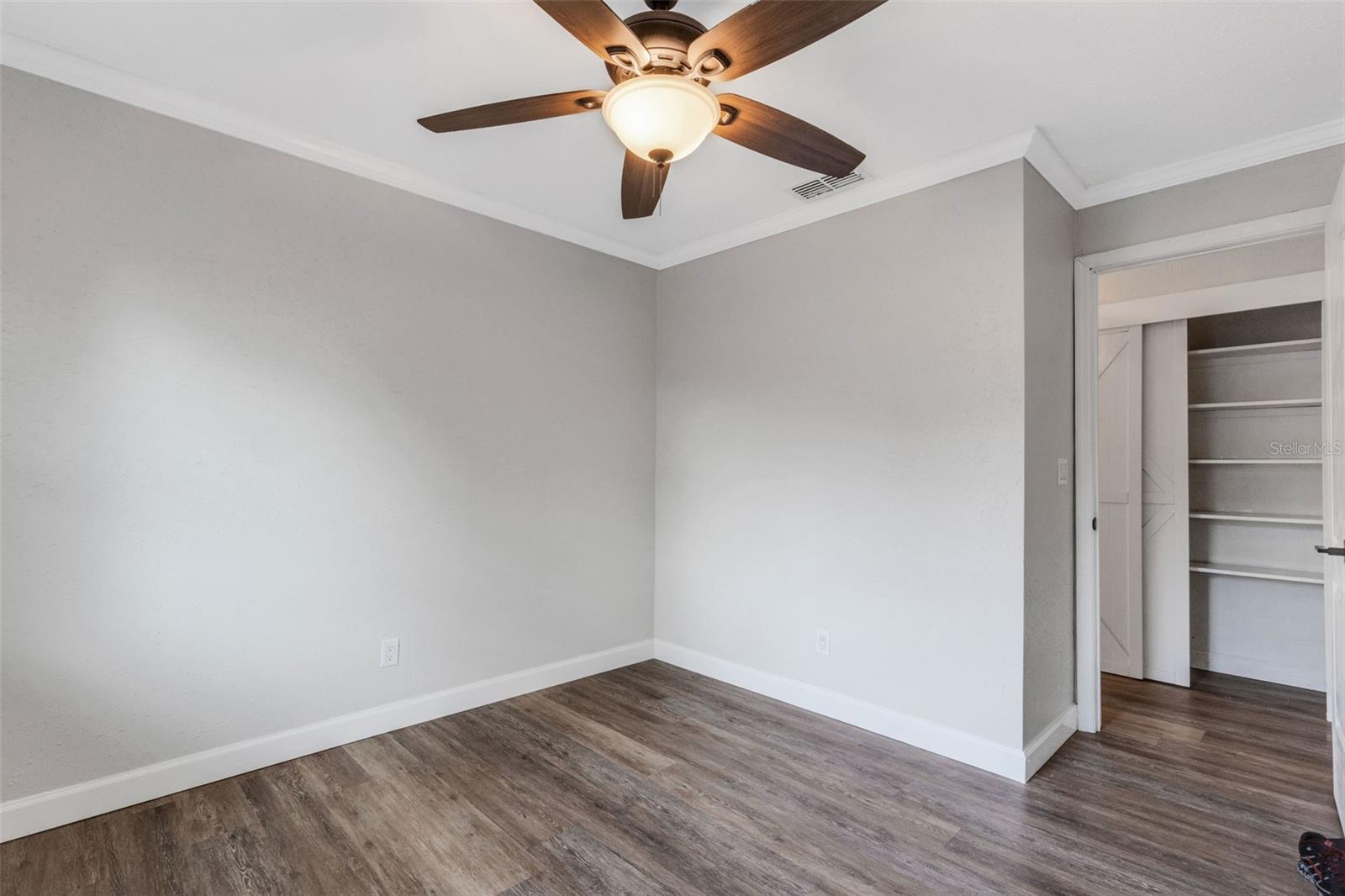 Image 30 of 41 For 270 Northeast Boulevard N