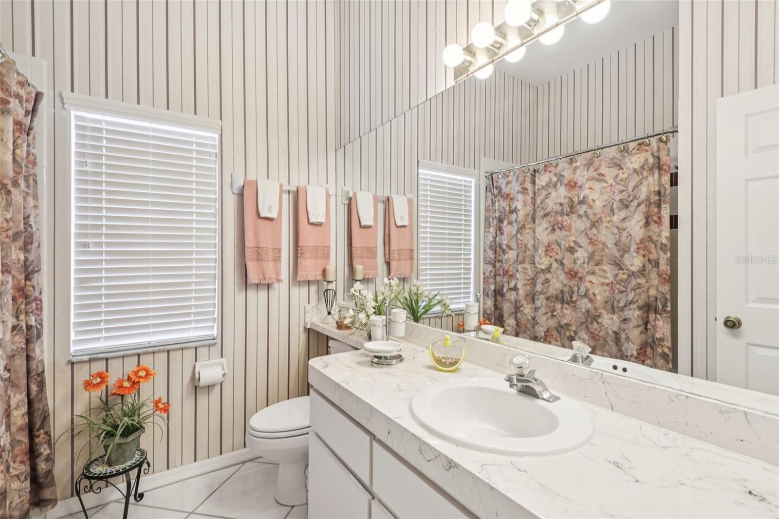 Listing photo id 27 for 8704 Cypress Lakes Boulevard