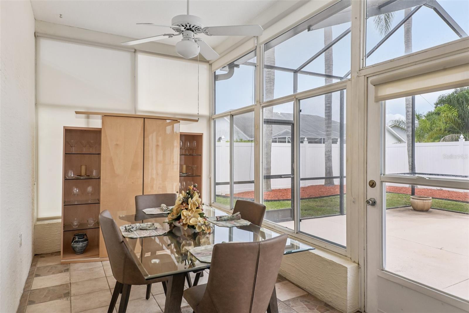 Listing photo id 35 for 8704 Cypress Lakes Boulevard