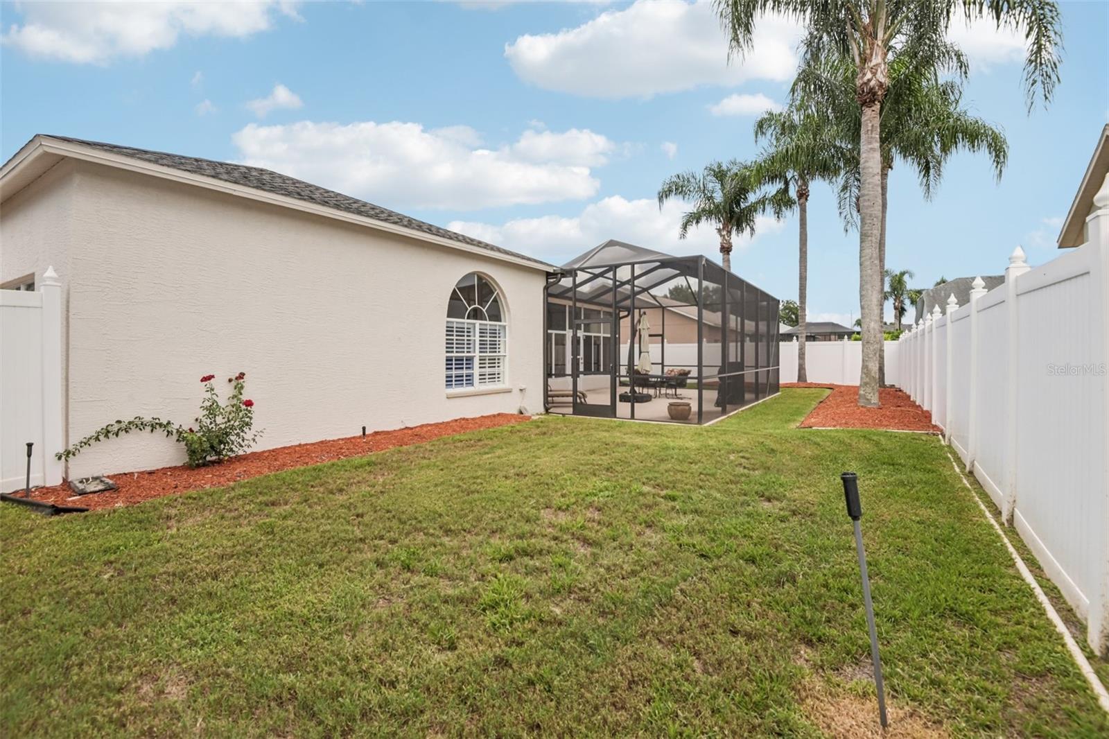 Listing photo id 36 for 8704 Cypress Lakes Boulevard