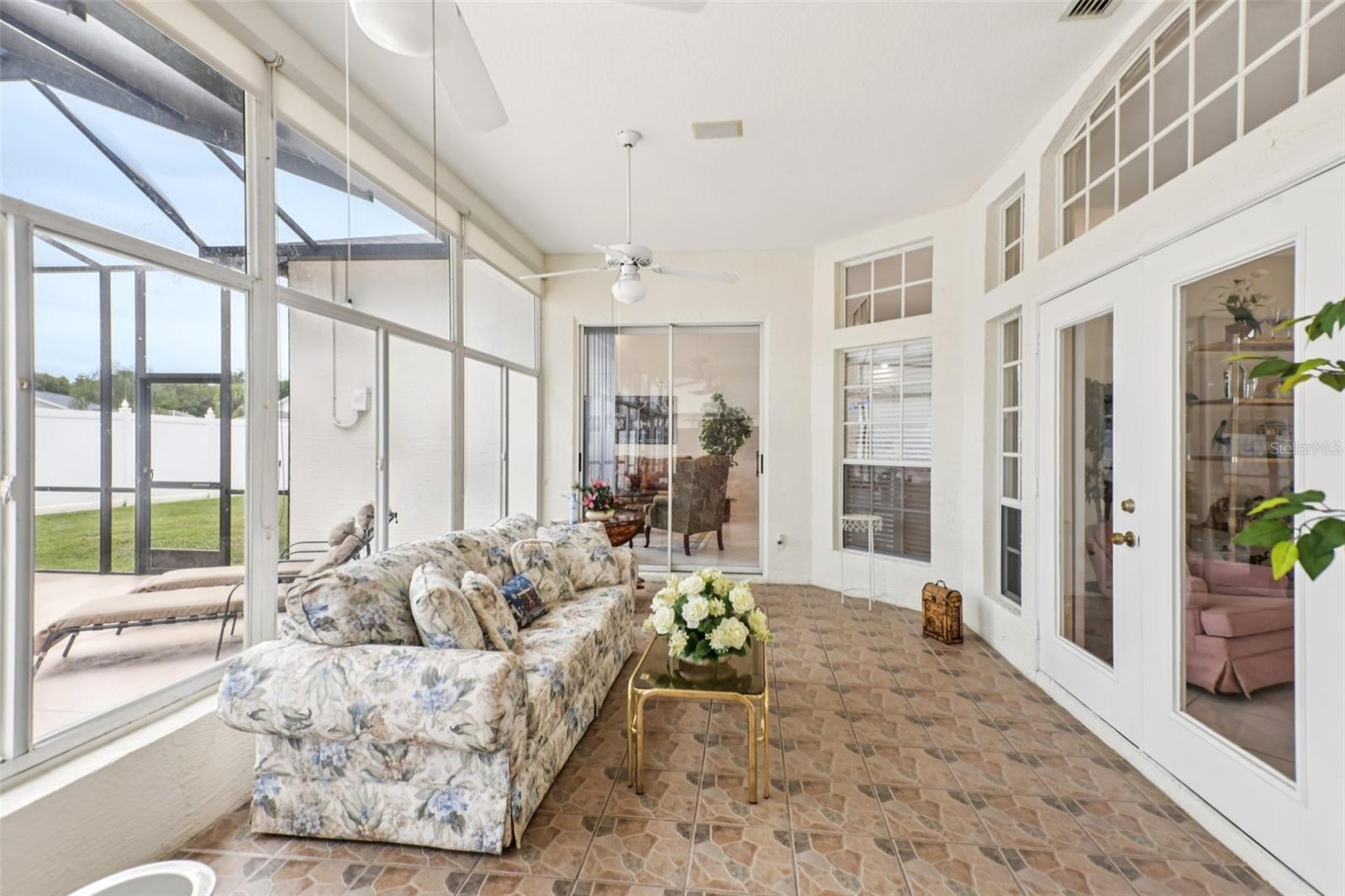 Listing photo id 39 for 8704 Cypress Lakes Boulevard