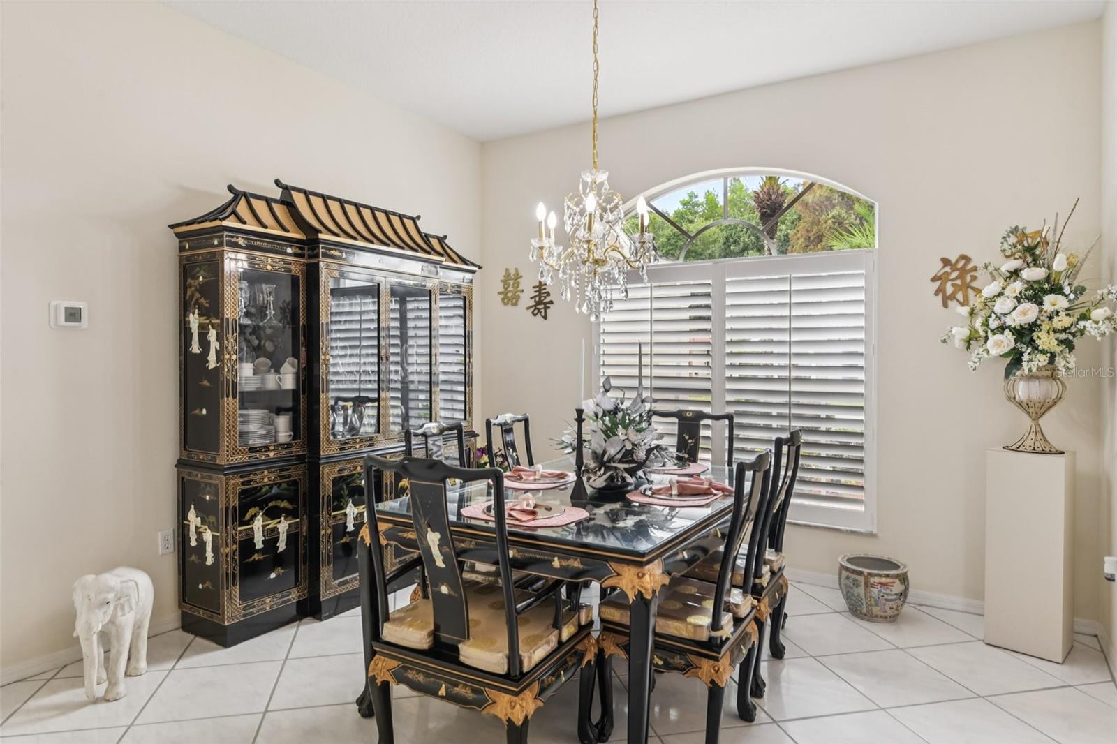 Listing photo id 6 for 8704 Cypress Lakes Boulevard