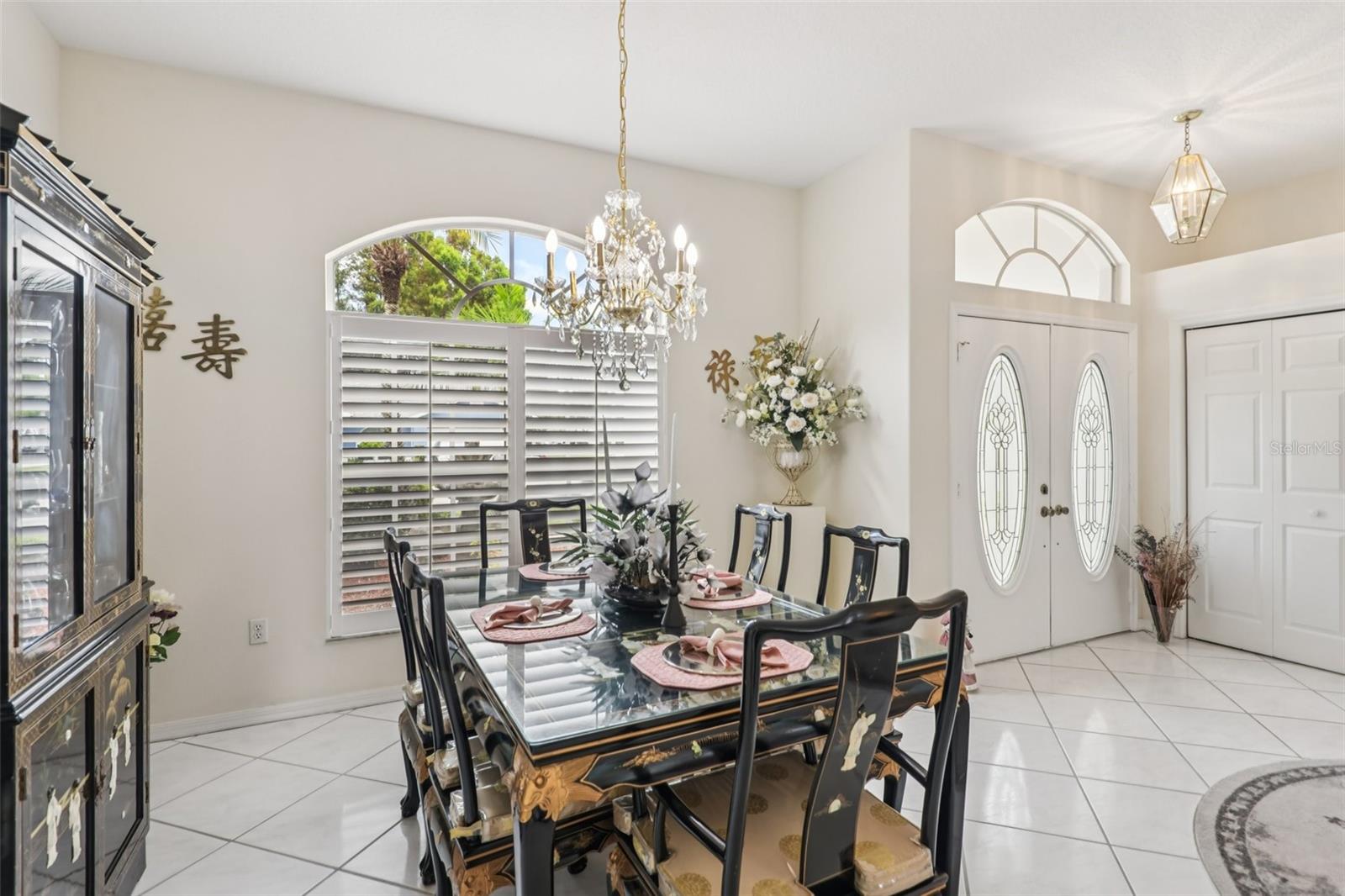 Listing photo id 7 for 8704 Cypress Lakes Boulevard