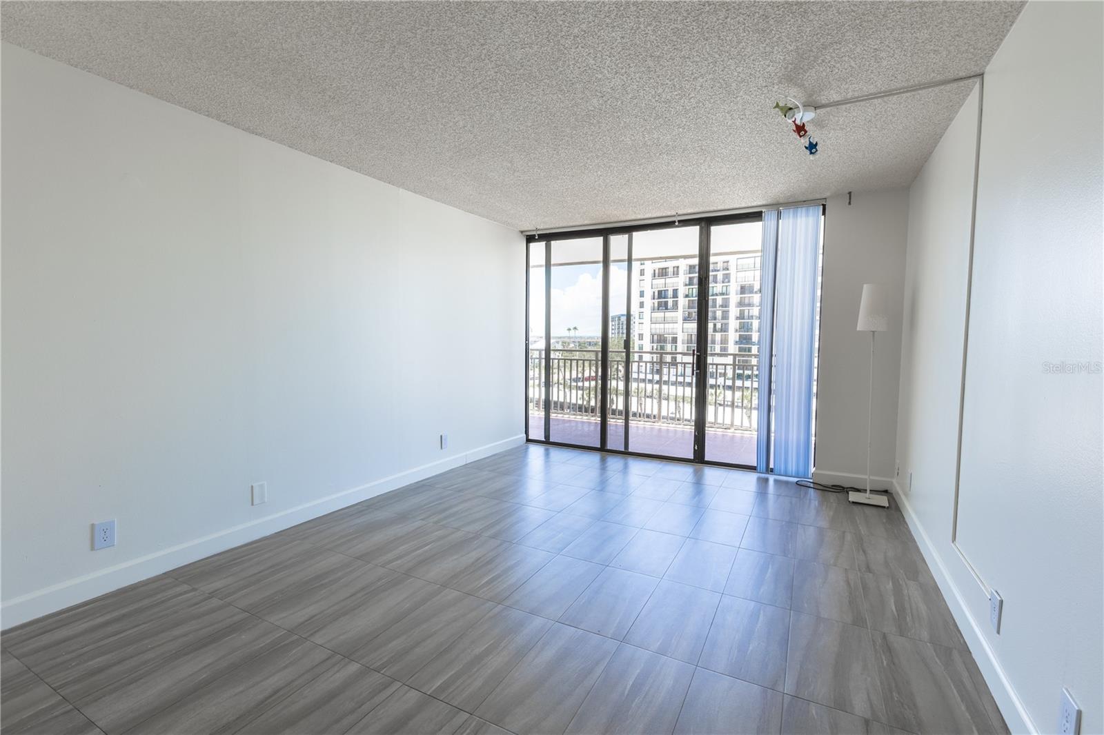 Image 15 of 30 For 1430 Gulf Boulevard 408