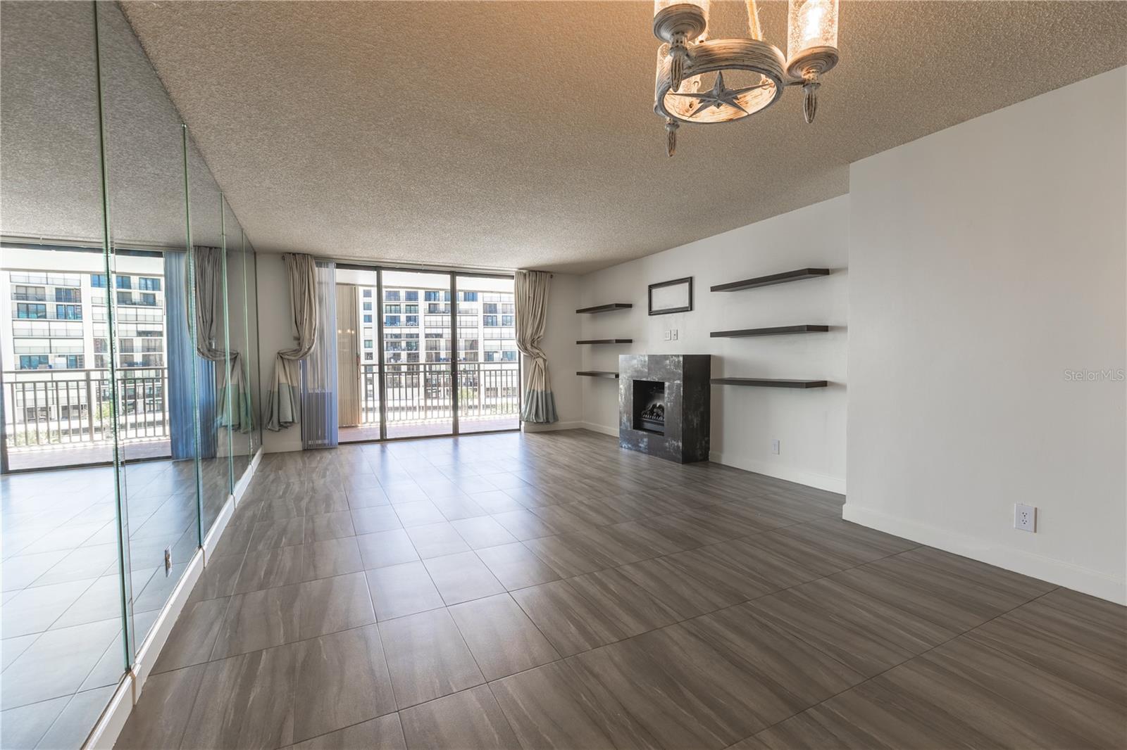 Image 4 of 30 For 1430 Gulf Boulevard 408