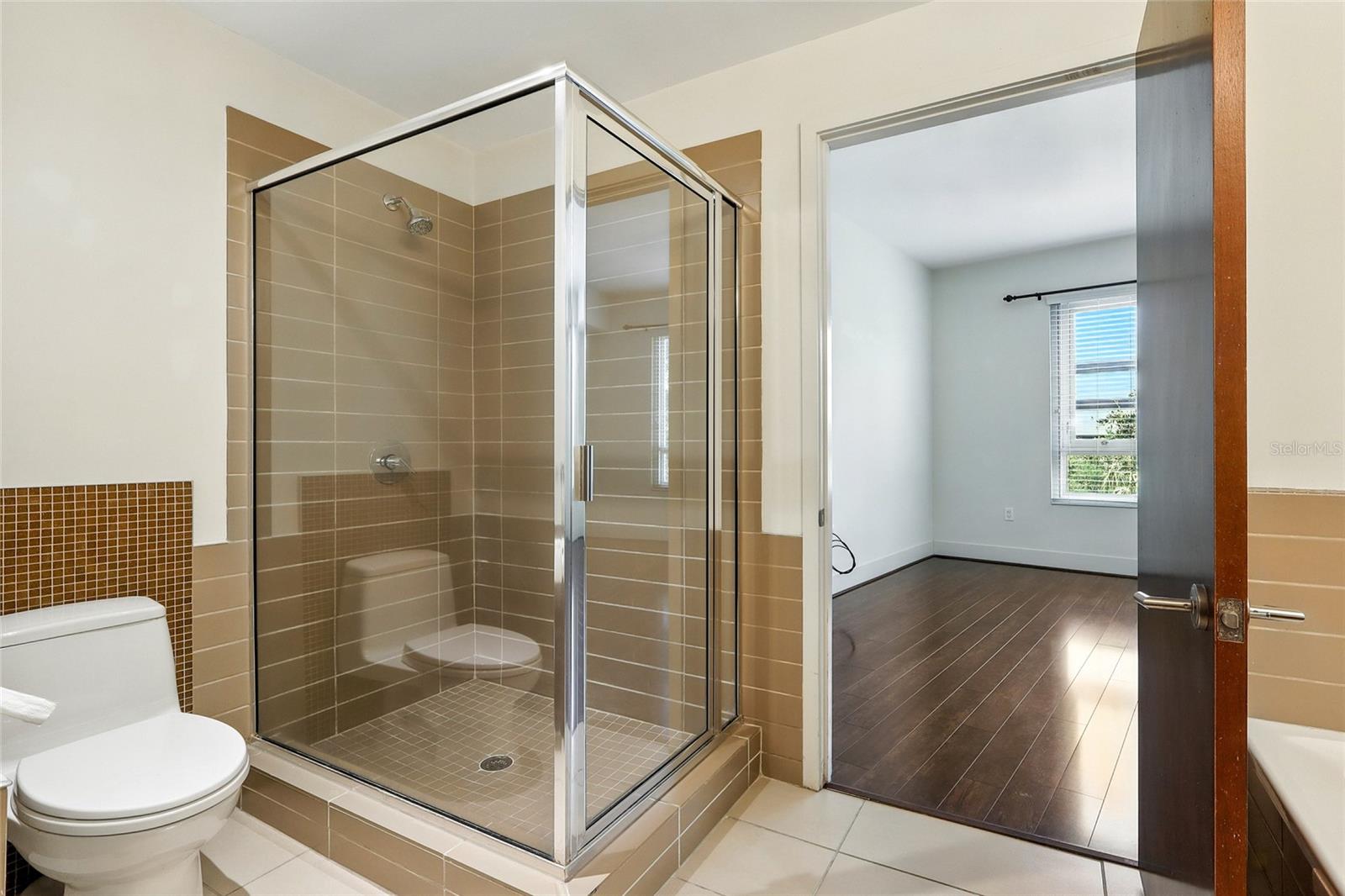 Listing photo id 12 for 111 12th Street 1302