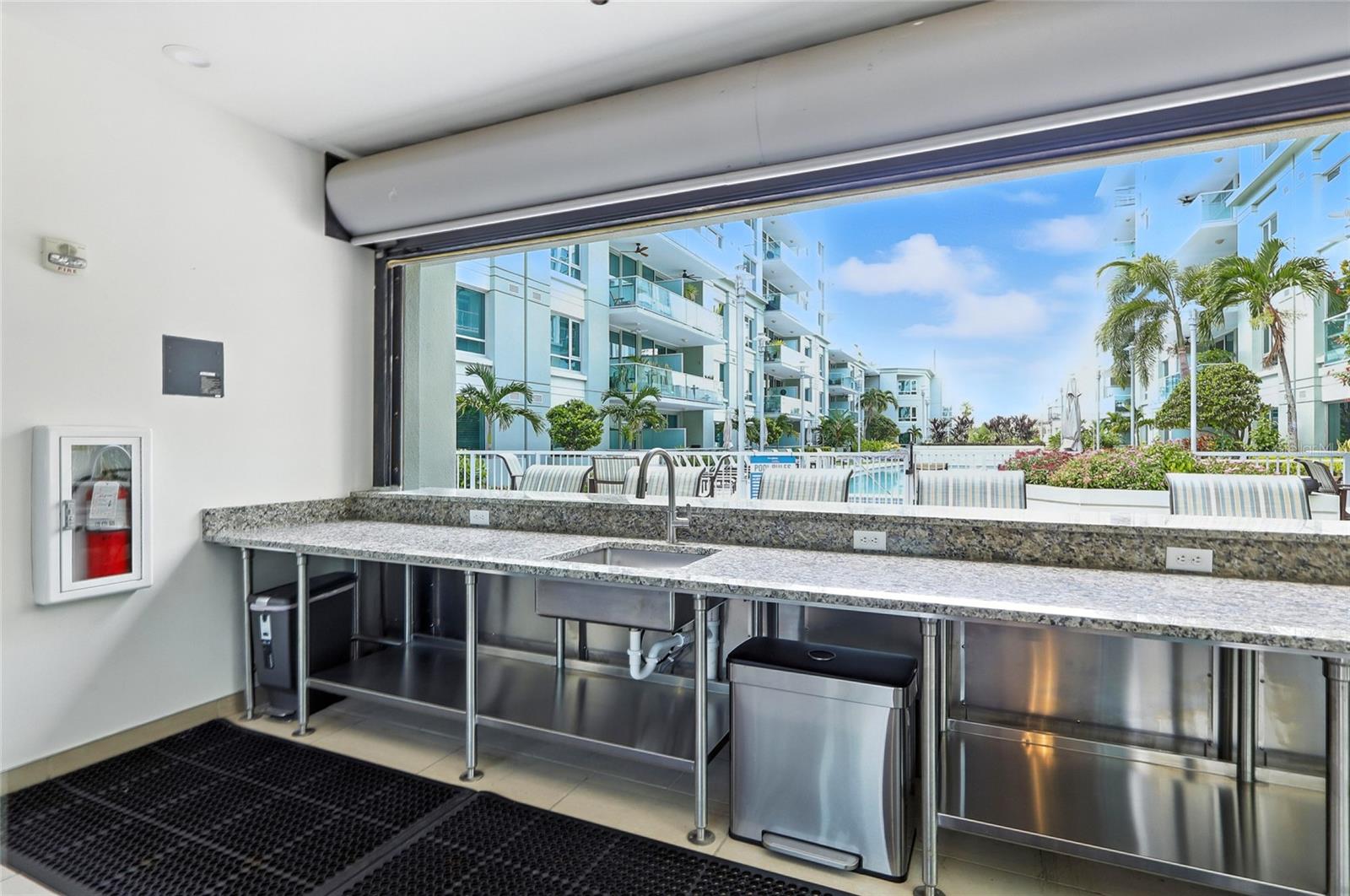 Listing photo id 20 for 111 12th Street 1302