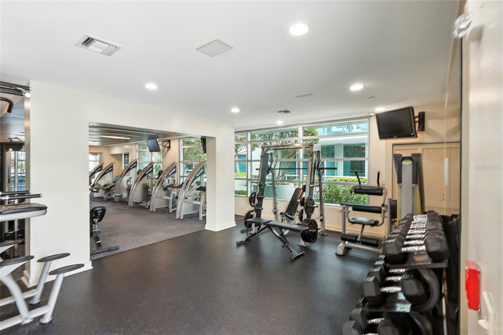 Listing photo id 24 for 111 12th Street 1302